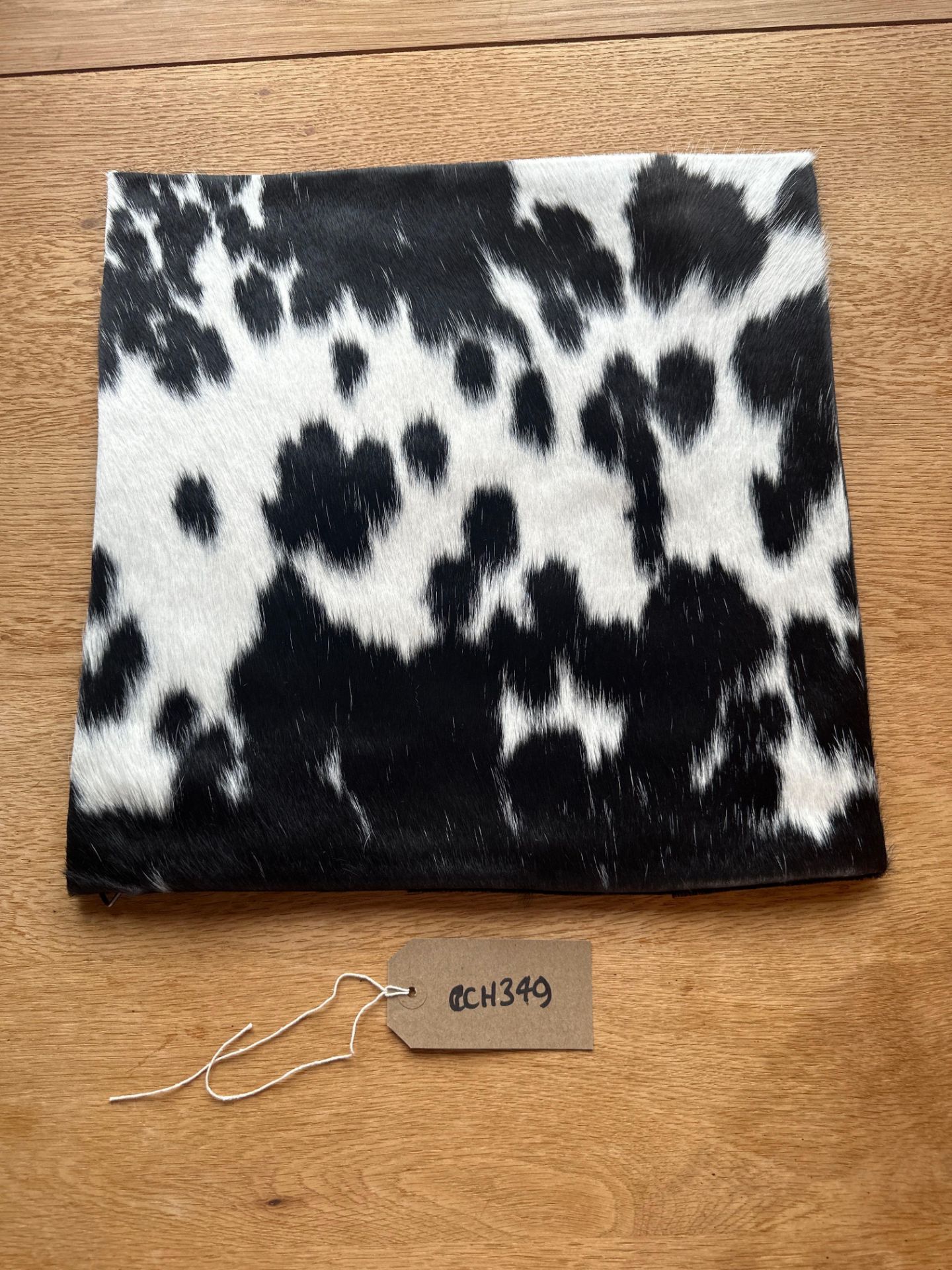 Cowhide Leather Cushion Cover 100% NaturalÂ Cowhide Leather Cushion Is Single-Sided And Rich In