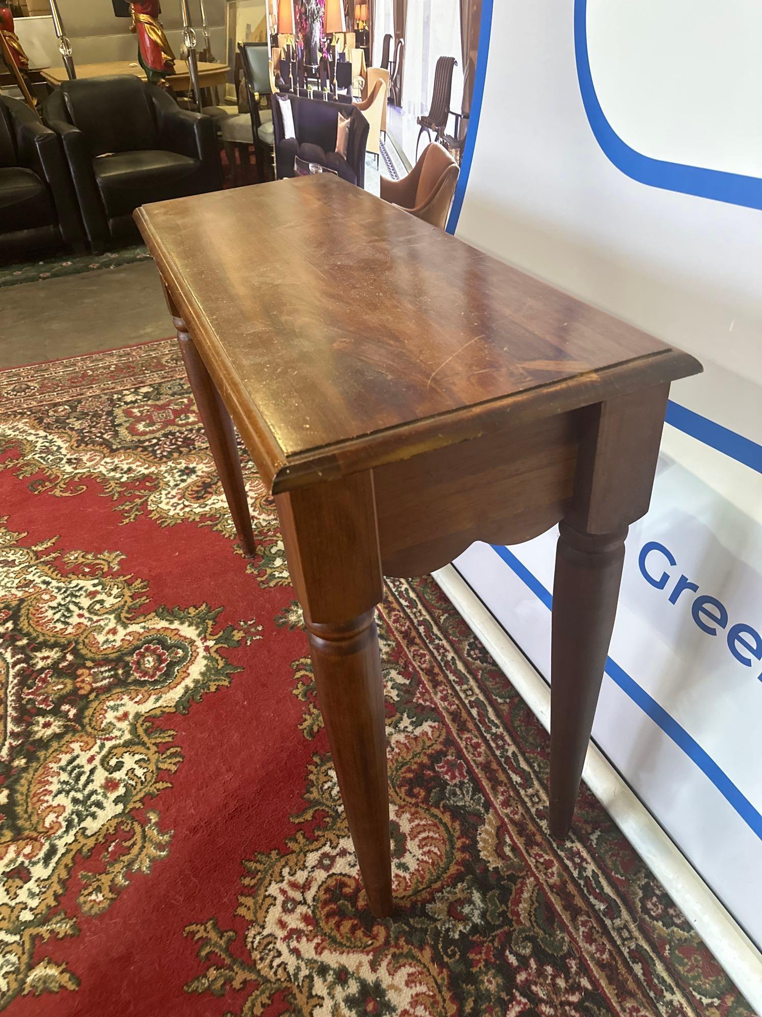 Scalloped Apron Single Drawer Console Table, Originally Made By The Pier. Perfect For A Smaller - Bild 3 aus 4