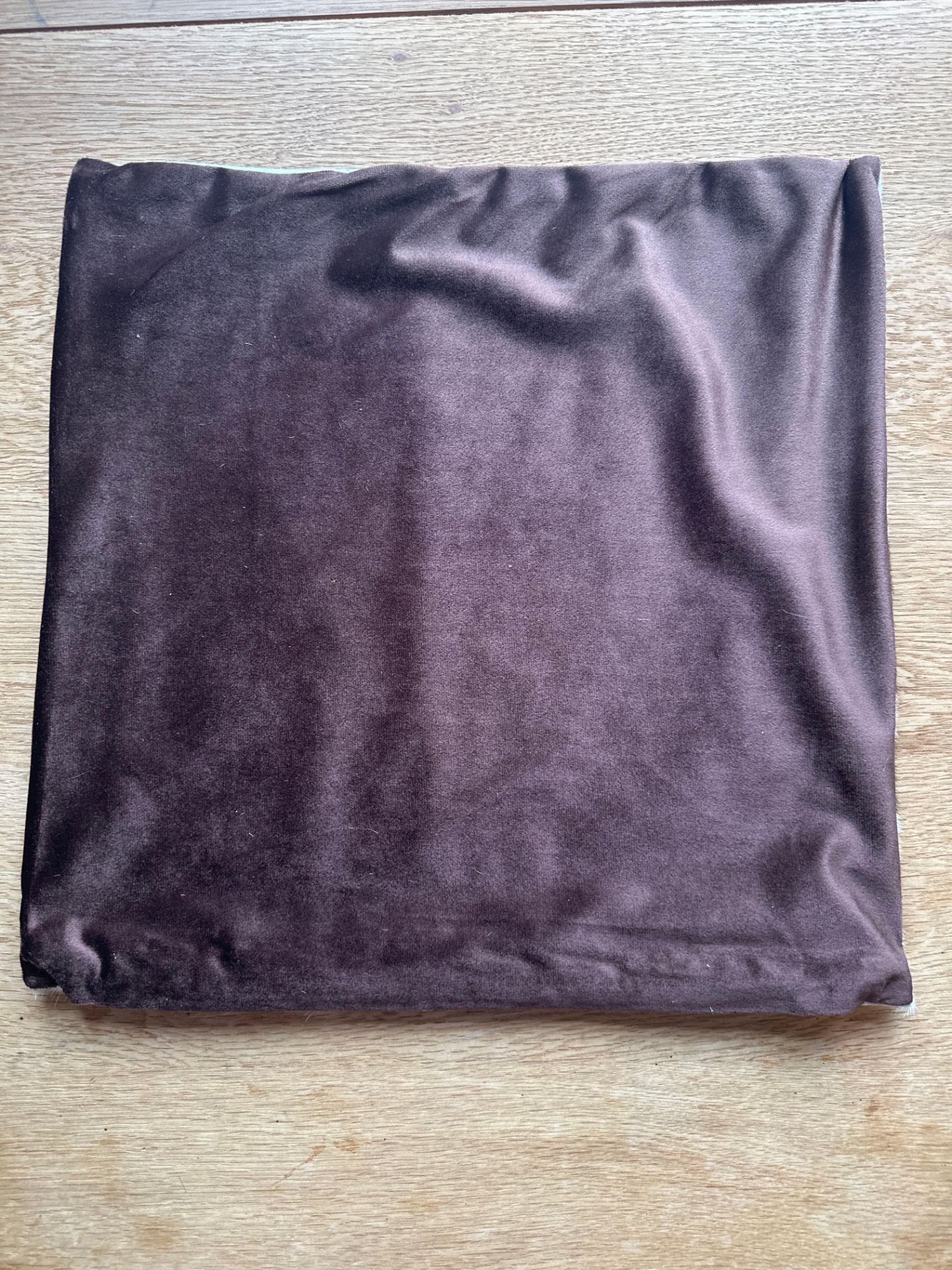 Cowhide Leather Cushion Cover 100% NaturalÂ Cowhide Leather Cushion Is Single-Sided And Rich In - Image 3 of 4