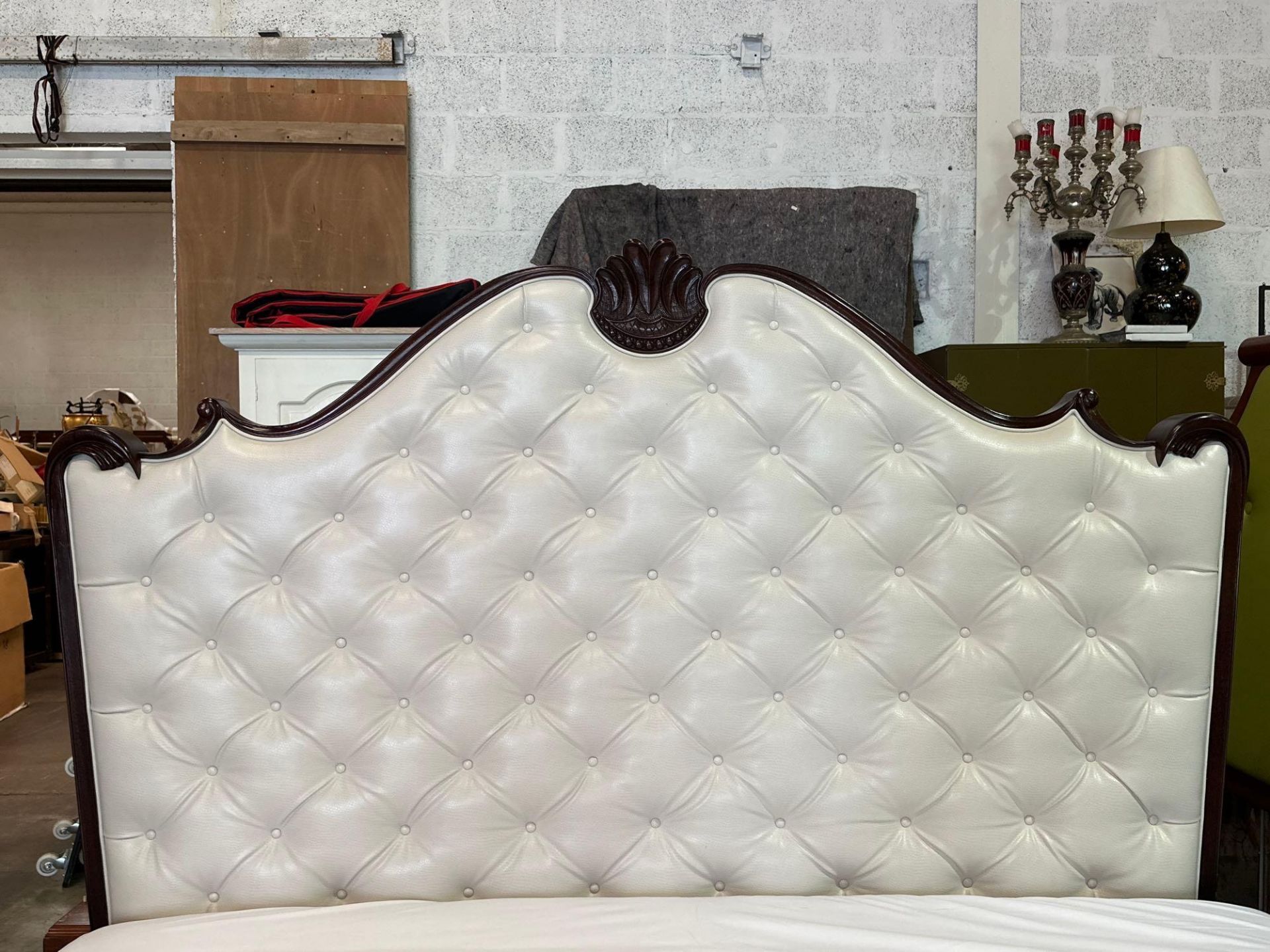 Diven Bed Set Comprising Of Divan Bases With Leather Buttoned Walnut Framed Headboard And A Treca - Image 3 of 5