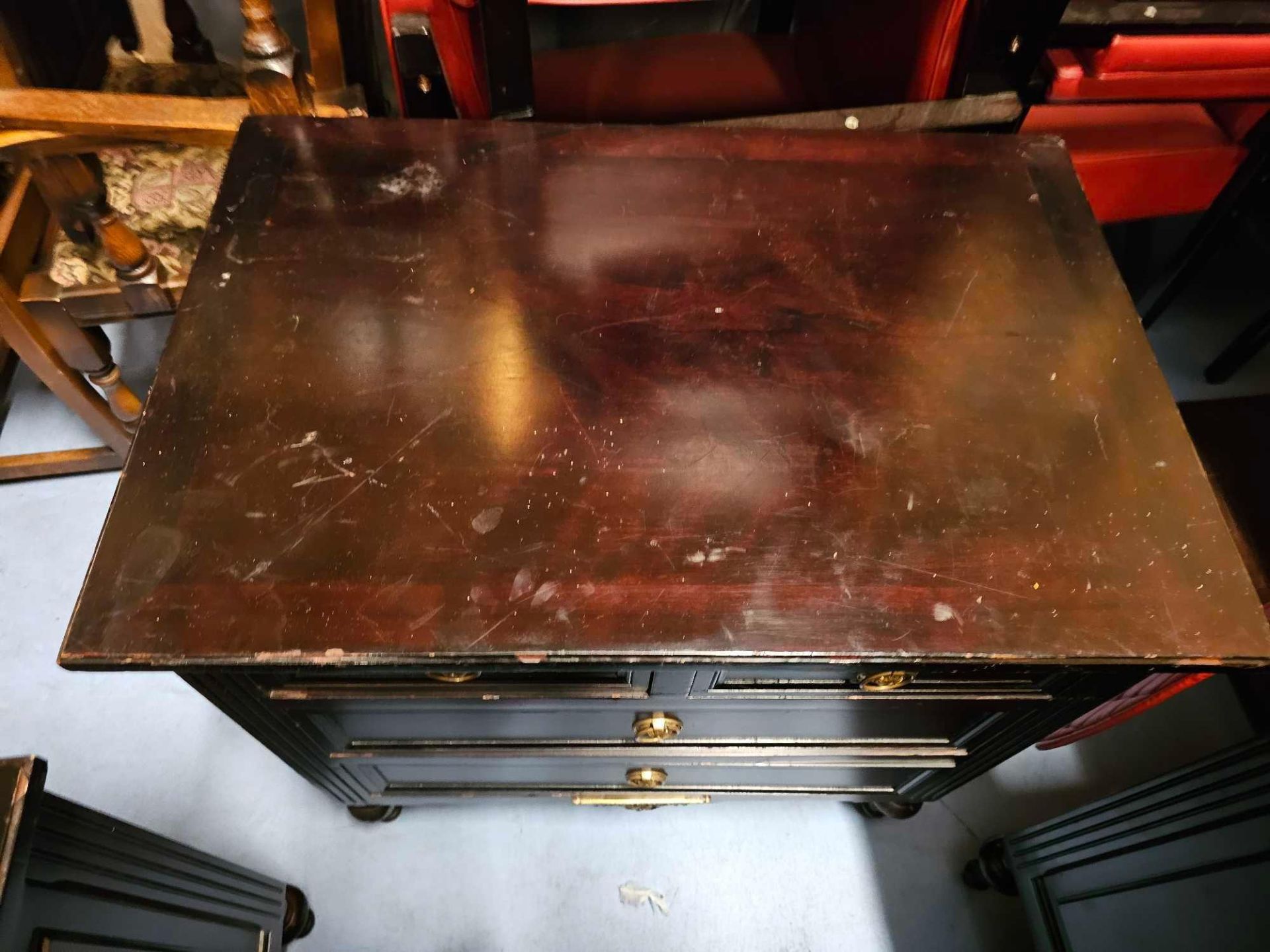 4 x Four Drawer Mirrored Top Commode Chests Raised By Four Block Feet With A Square Carved Motif And - Image 2 of 4