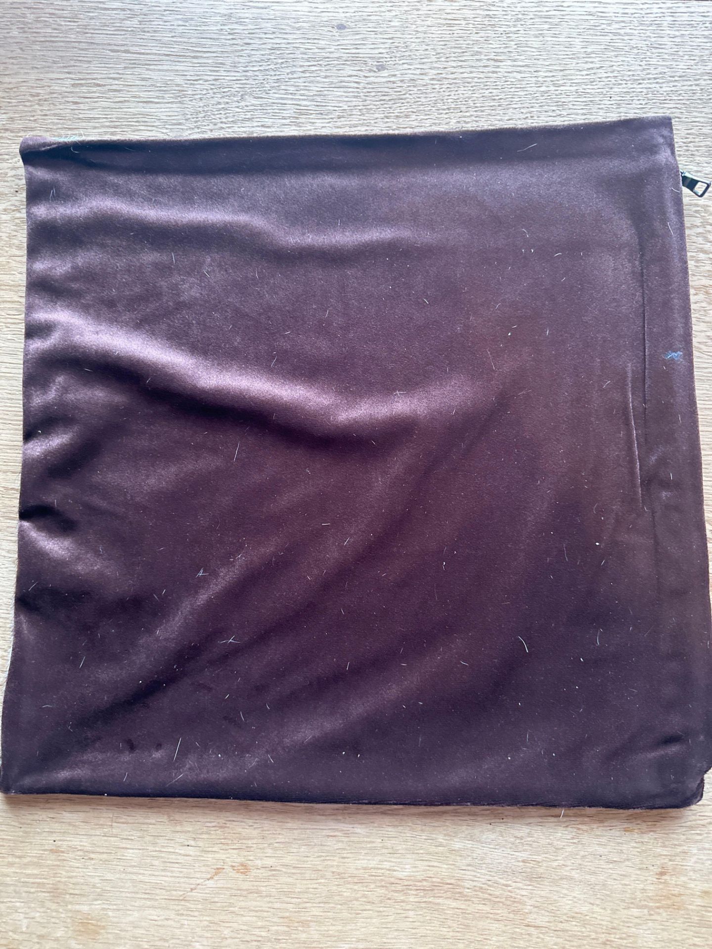 Cowhide Leather Cushion Cover 100% NaturalÂ Cowhide Leather Cushion Is Single-Sided And Rich In - Image 3 of 4