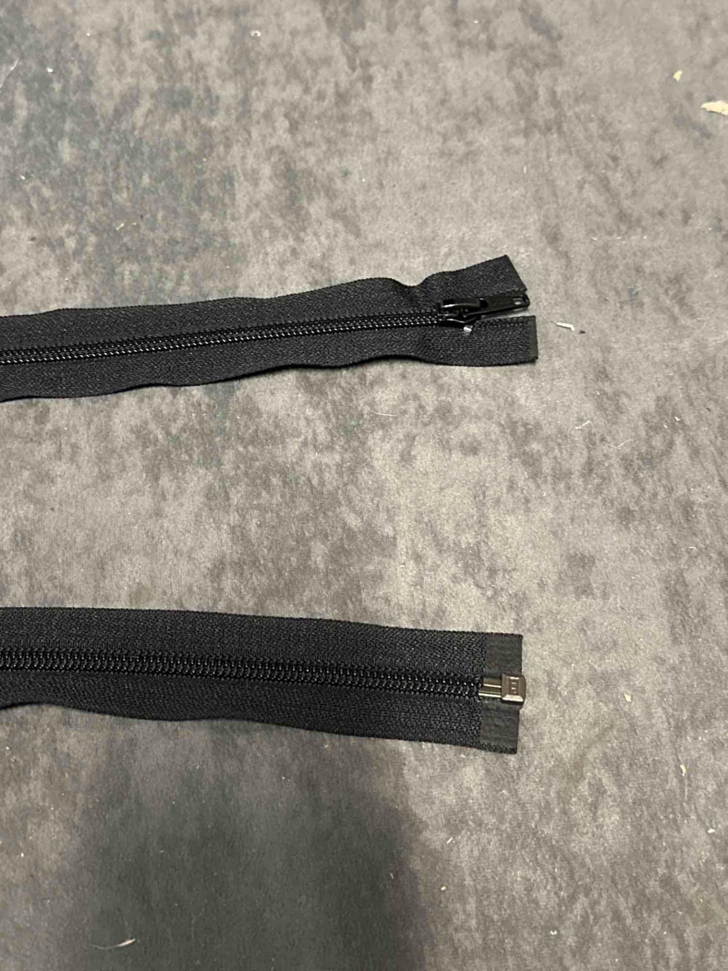 50 x Ykk Black Zips 162cm - Image 2 of 2