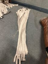 19 x Beige 76cm Zips