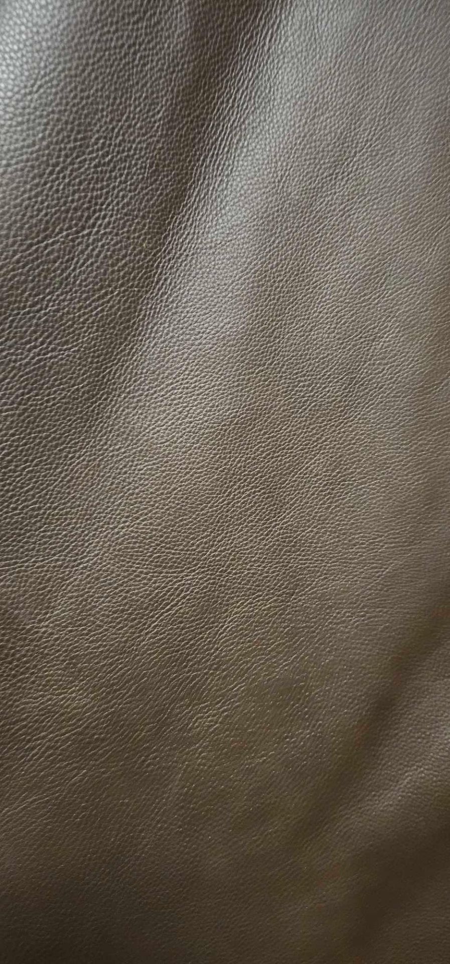 Mastrotto Italy Calbe Leather Cow Hide Chocolate Brown Approx 3.0m2 - Image 4 of 5