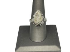 STERLING SILVER WHITE BUFFALO FASHION RING