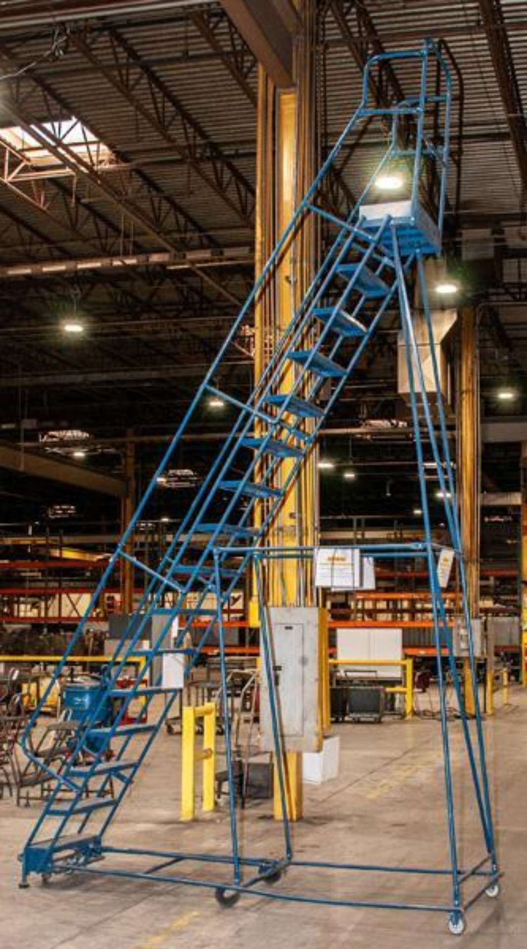 Gillis-Jarke SPG 16' stock ladder w/wheels