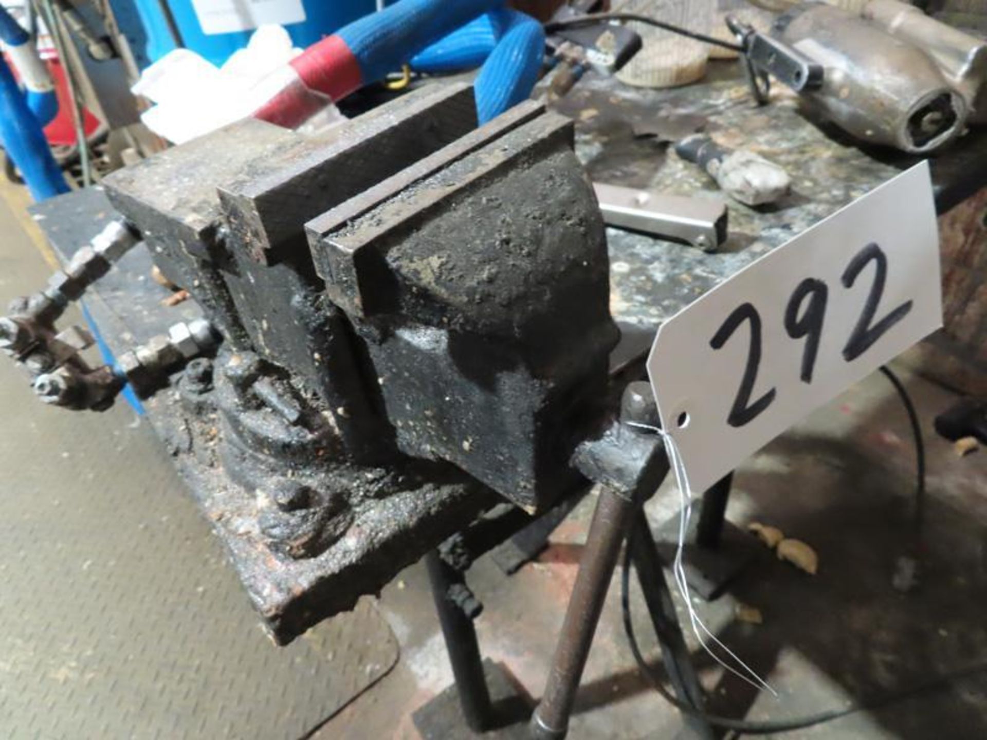 4" Bench Vise W/ Bench