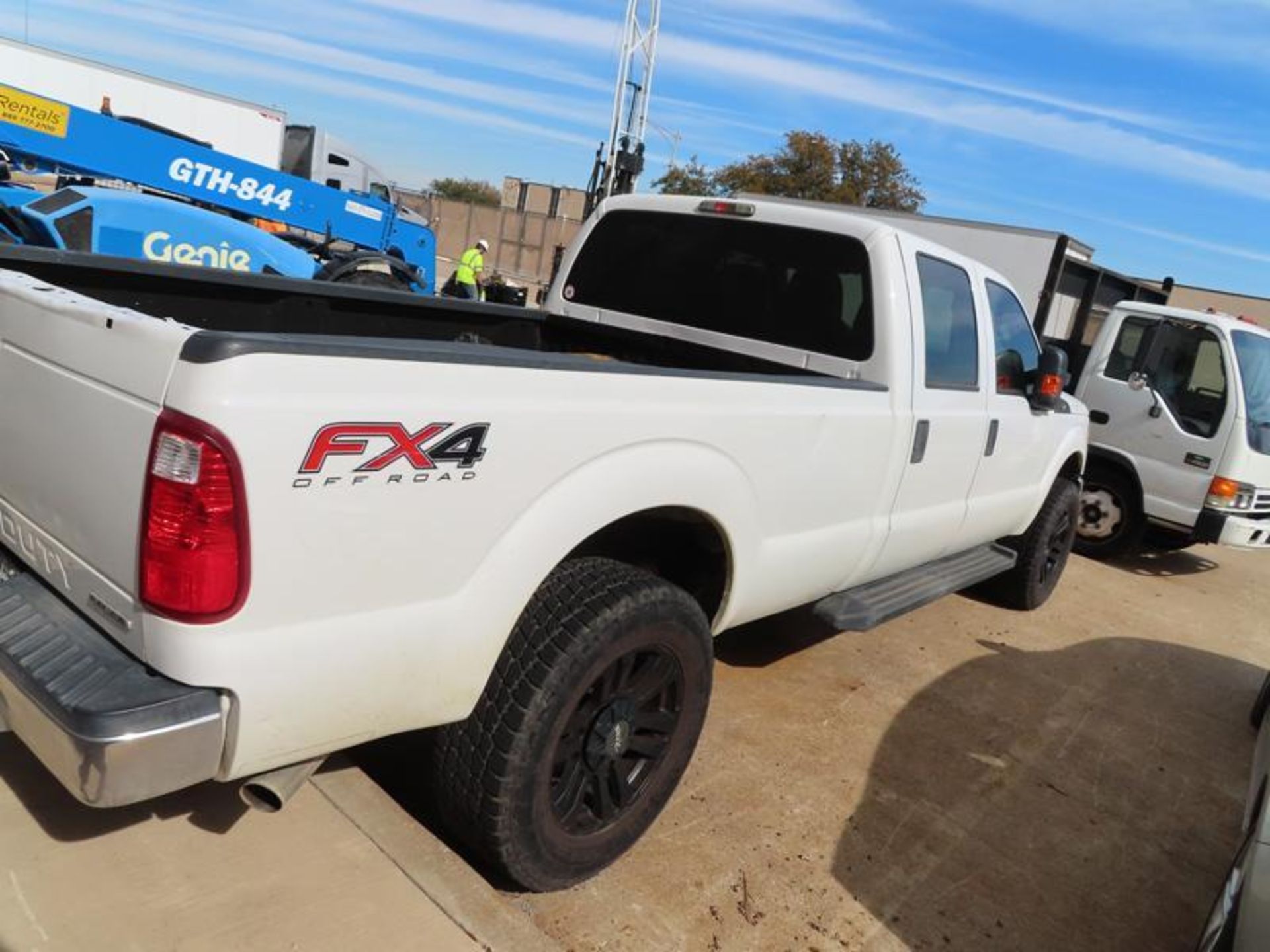 2014 Ford F-250 Xl Super Duty 8' Pickup Truck - Image 9 of 20