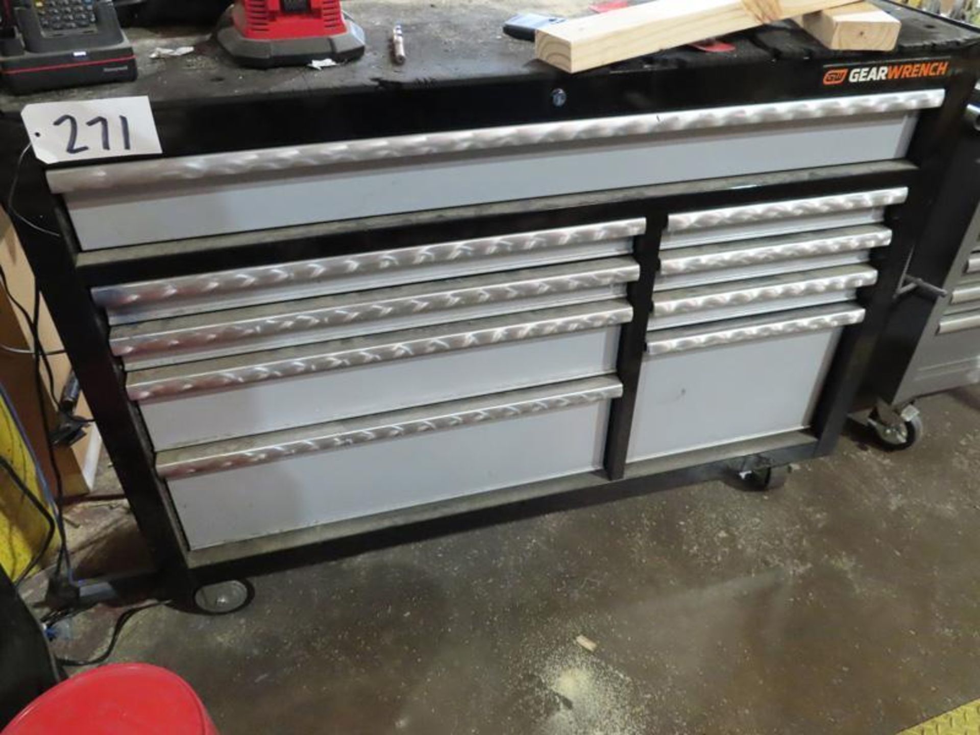 Gear Wrench 9-Drawer Rolling Tool Box