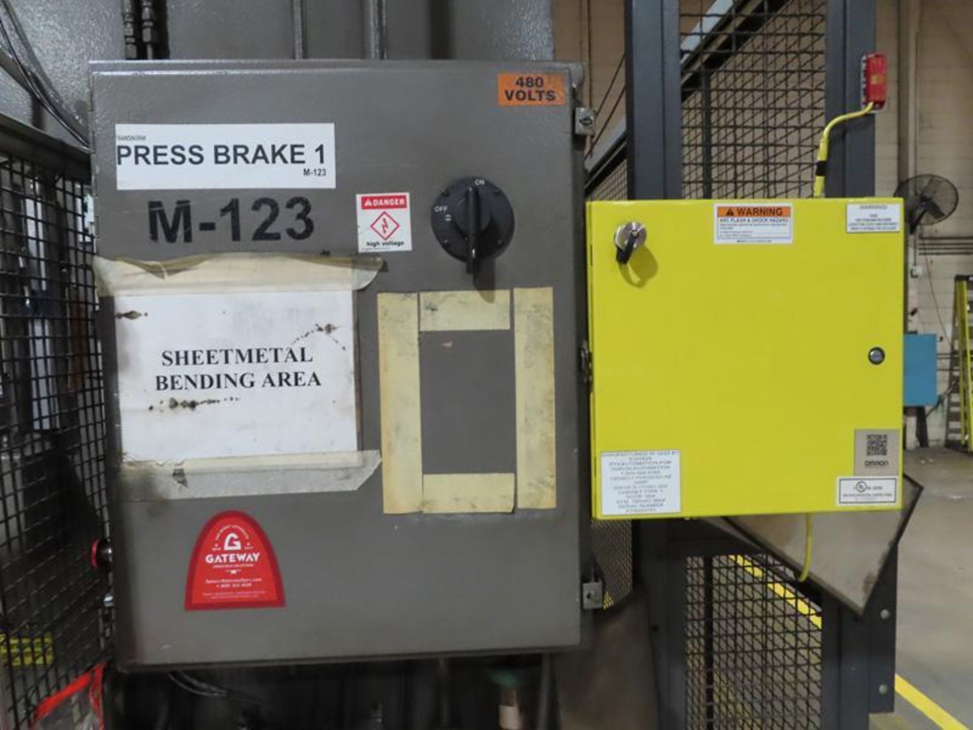 Standard AB200-12 12' X 200 Ton CNC Press Brake - Image 3 of 6