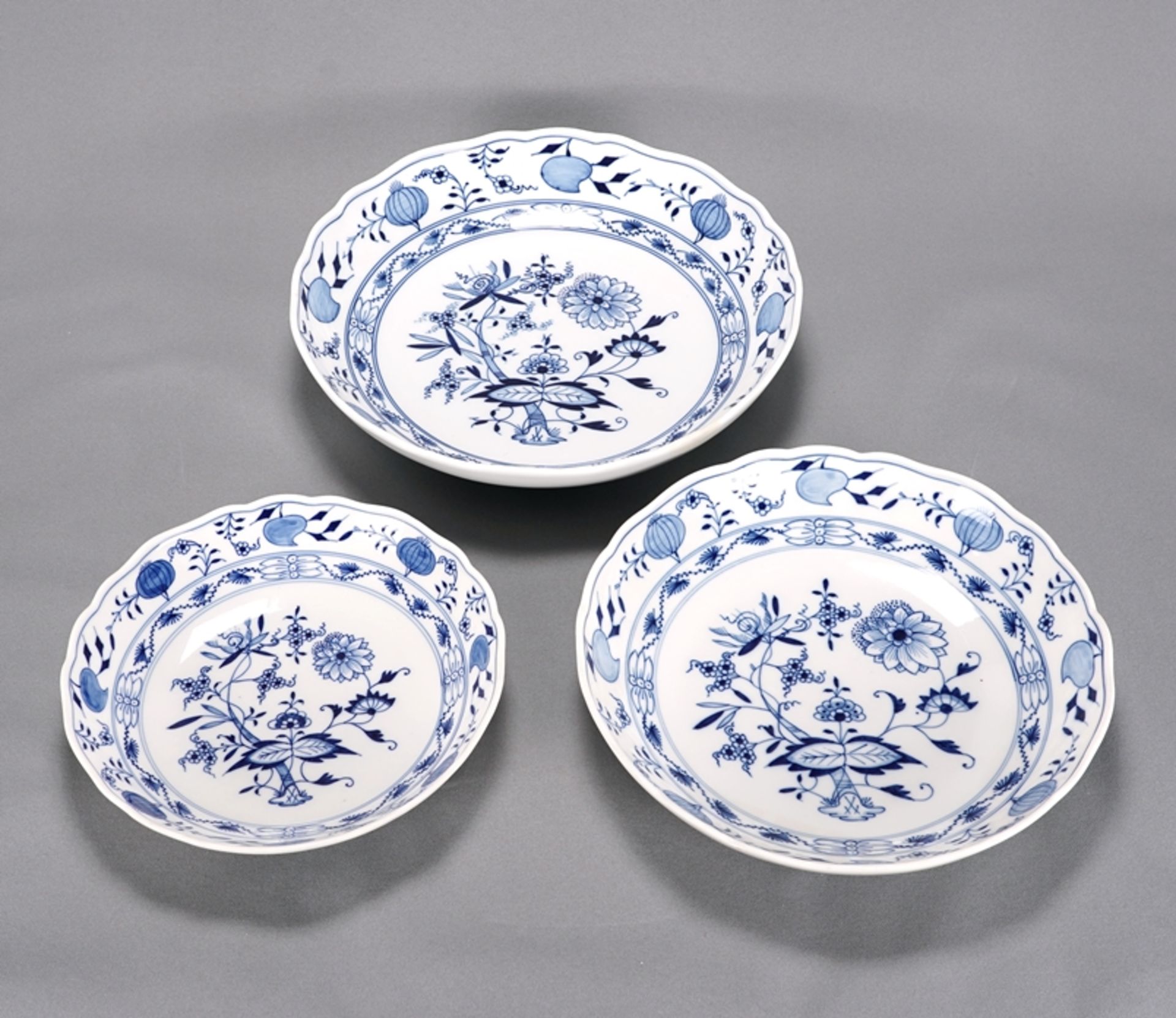 Three bowls Meissen - Image 2 of 4