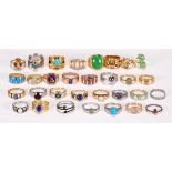 Mixed lot of rings