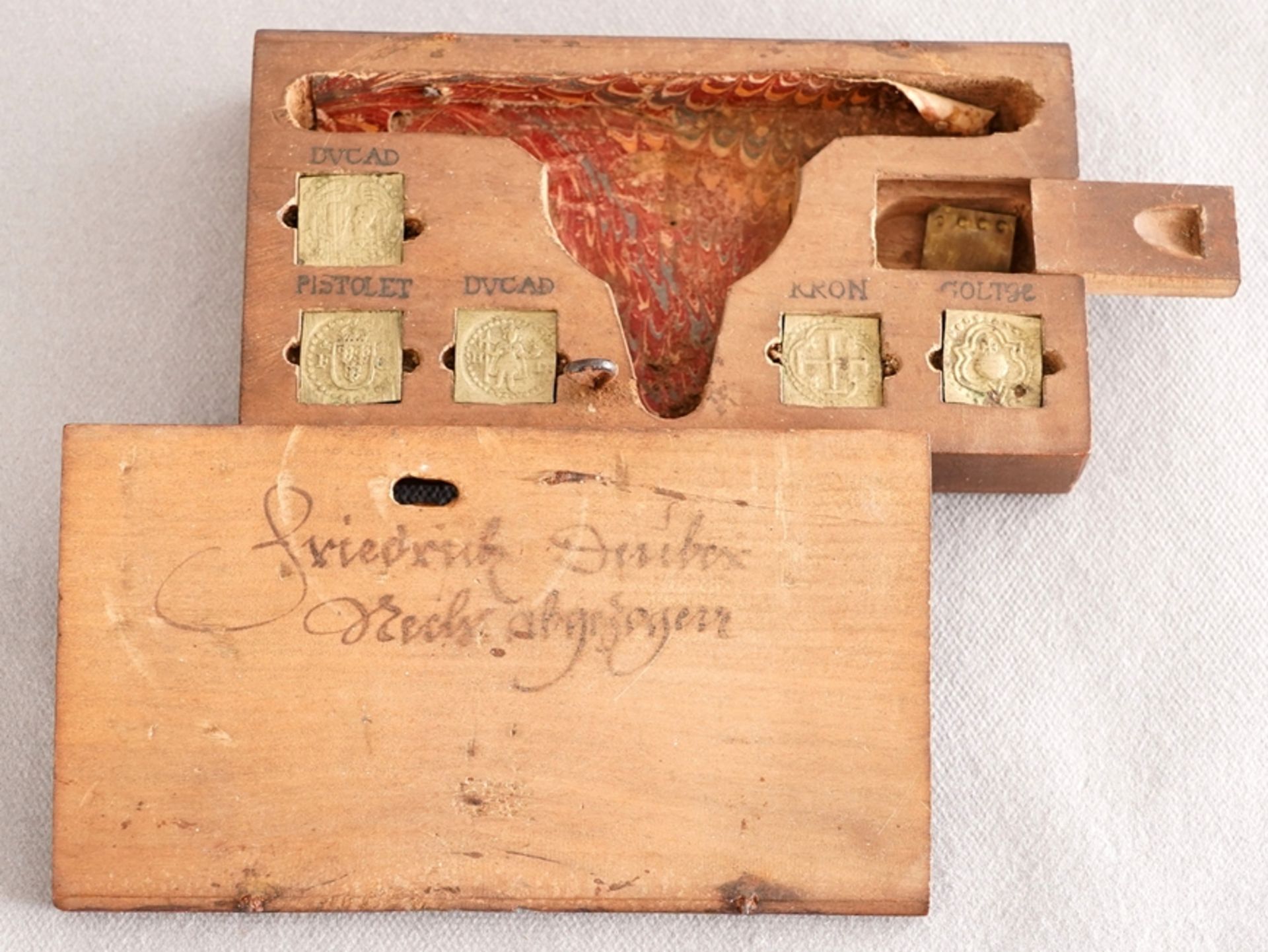 Coin scales and coin weights - Image 4 of 6