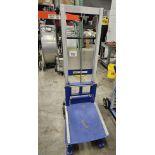 Hand Operated Lift Truck