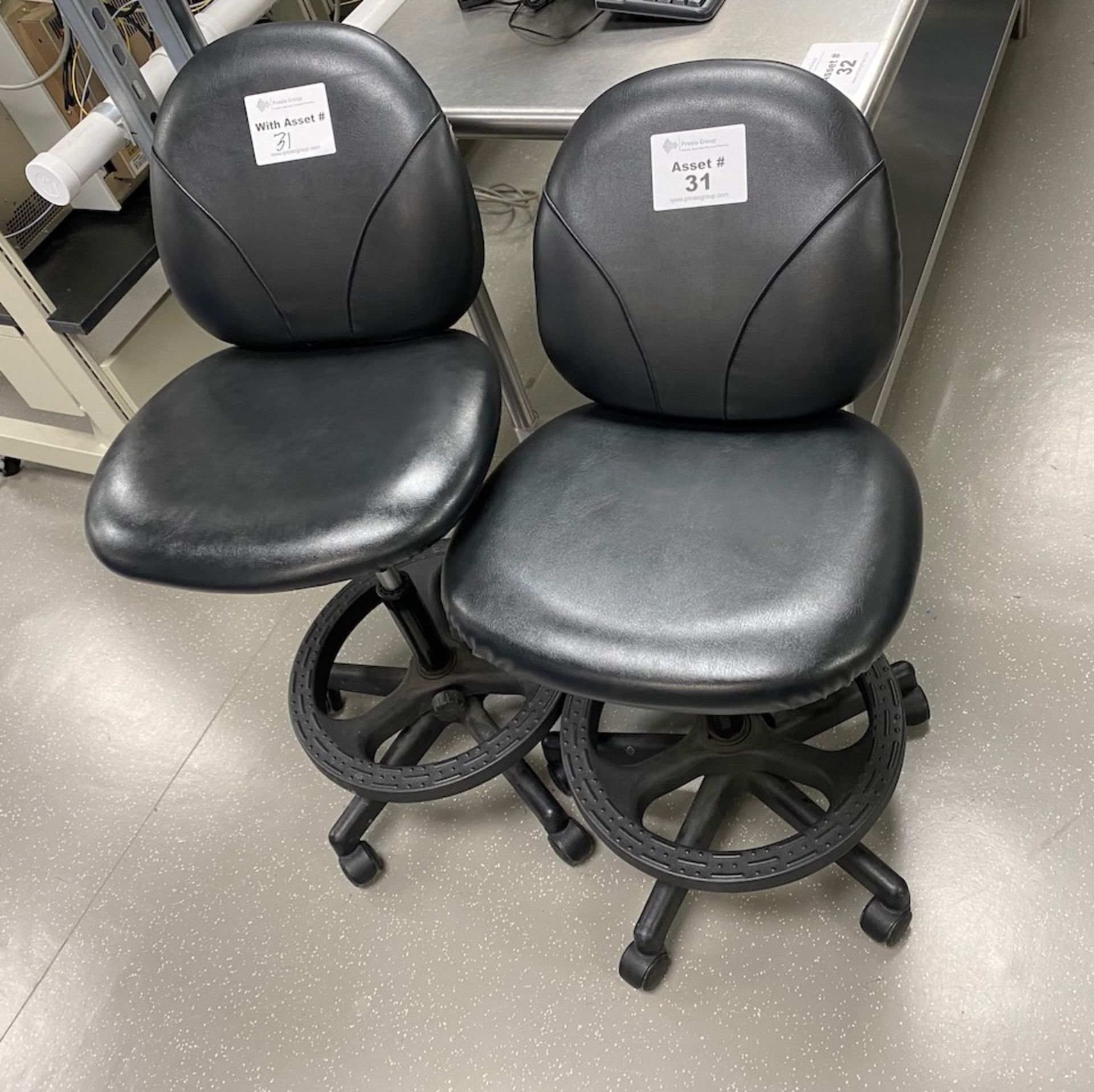 Lot (2) Lab Stools