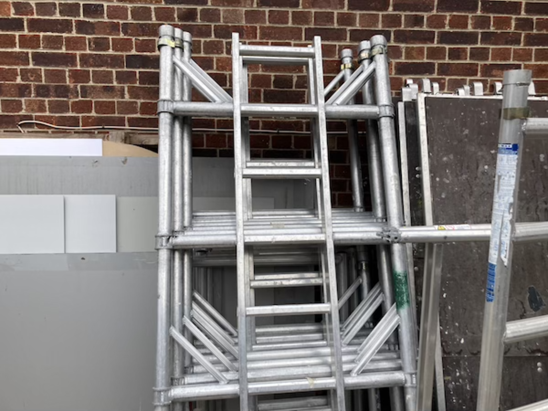 Lyte scaffold tower (dismantled) to include: uprights, internal ladder sections, working platform, a - Image 4 of 7