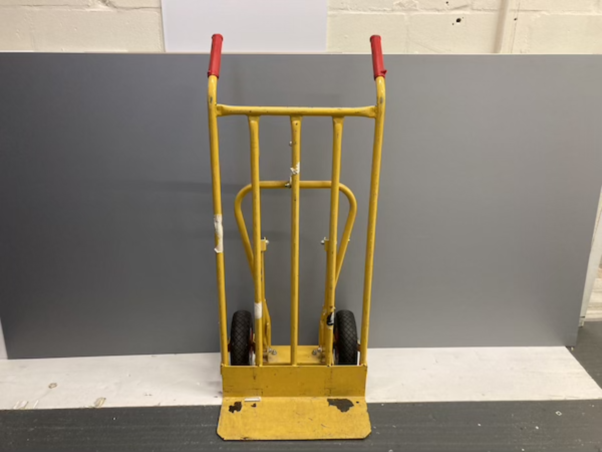 Steel heavy duty three way trolley