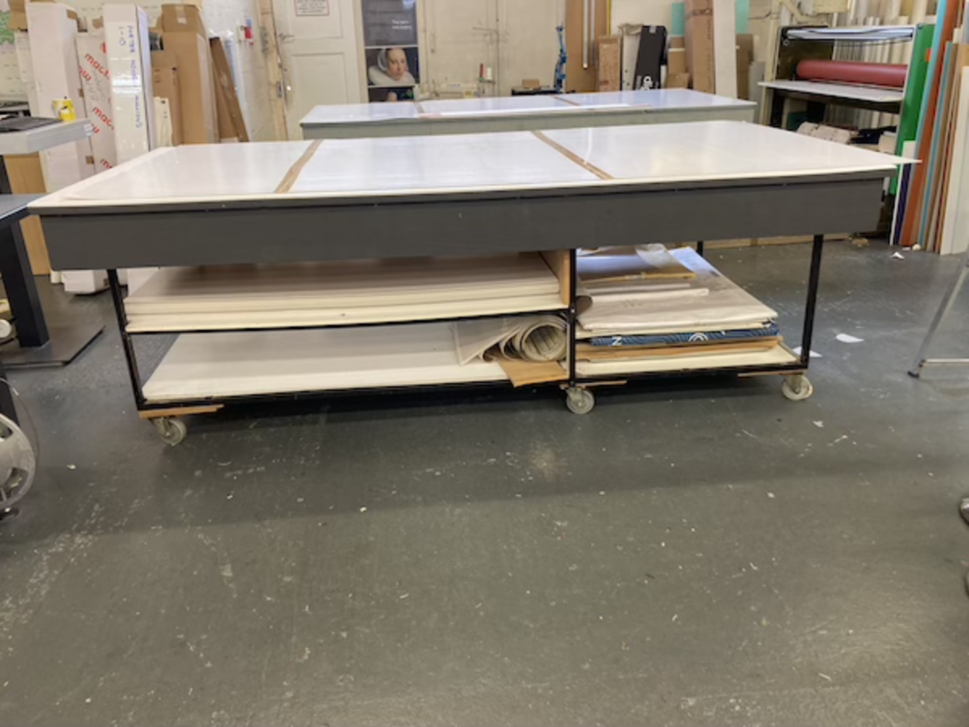 Mobile laying up table (2775x1450mm) - Image 2 of 2
