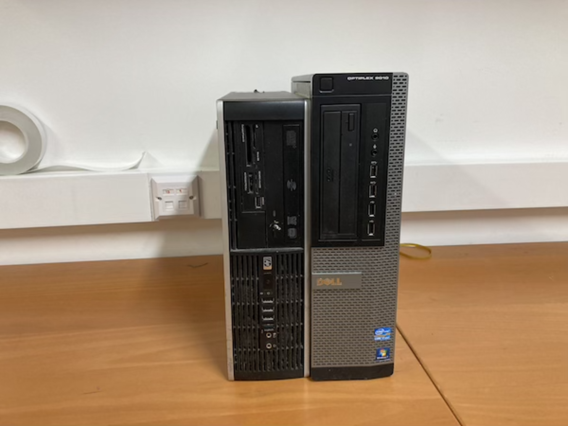 Dell OptiPlex 9010 core i7 tower personal computer with HP Pentium desktop computer