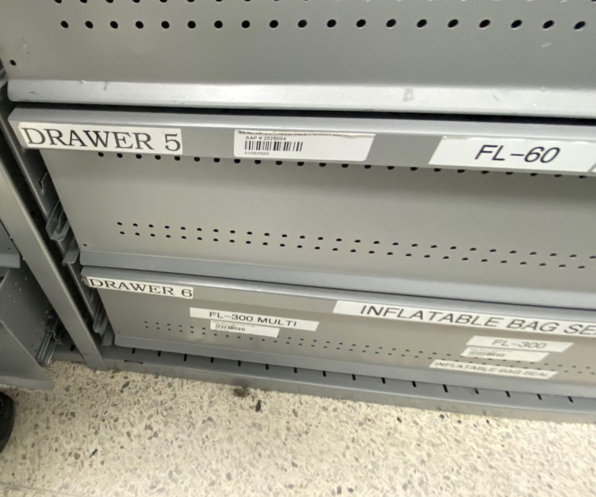 Pallet of parts - Image 14 of 19