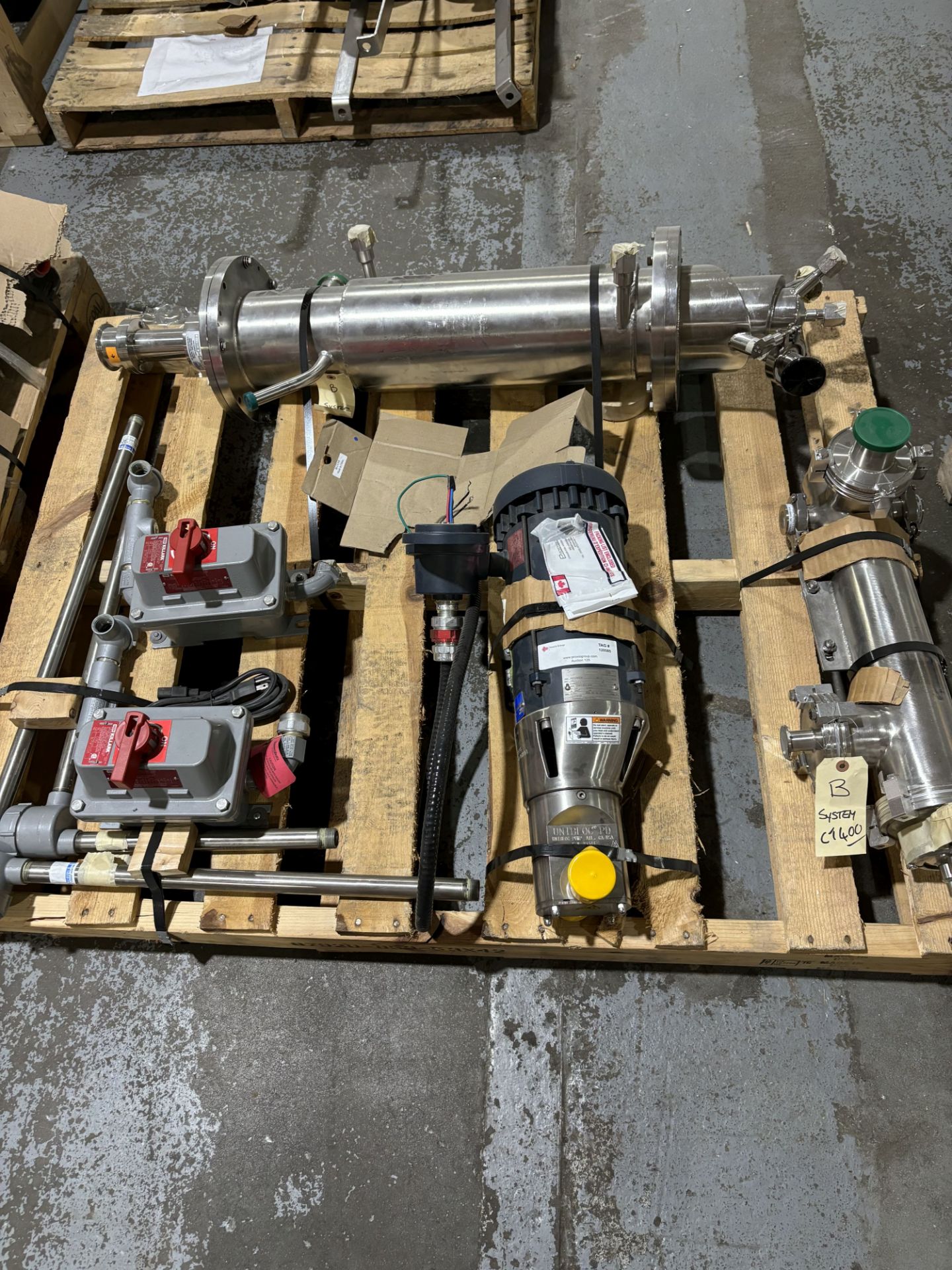 Pump/motor, switches, Vessel