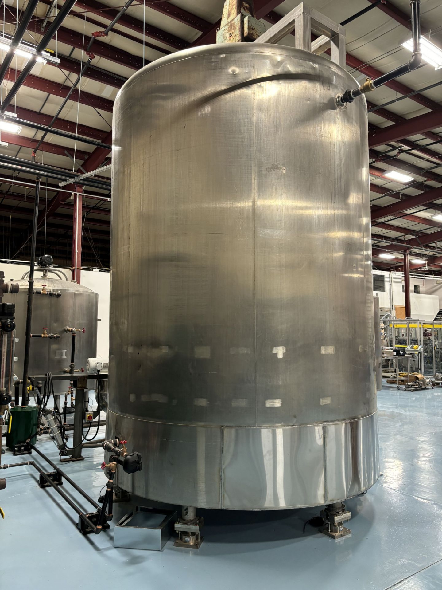 3800 Gallon Stainless Steel Jacketed Tank with Agitator and Load Cells. - Image 3 of 9