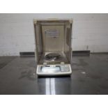 AND Analytical Balance, Model HR-200