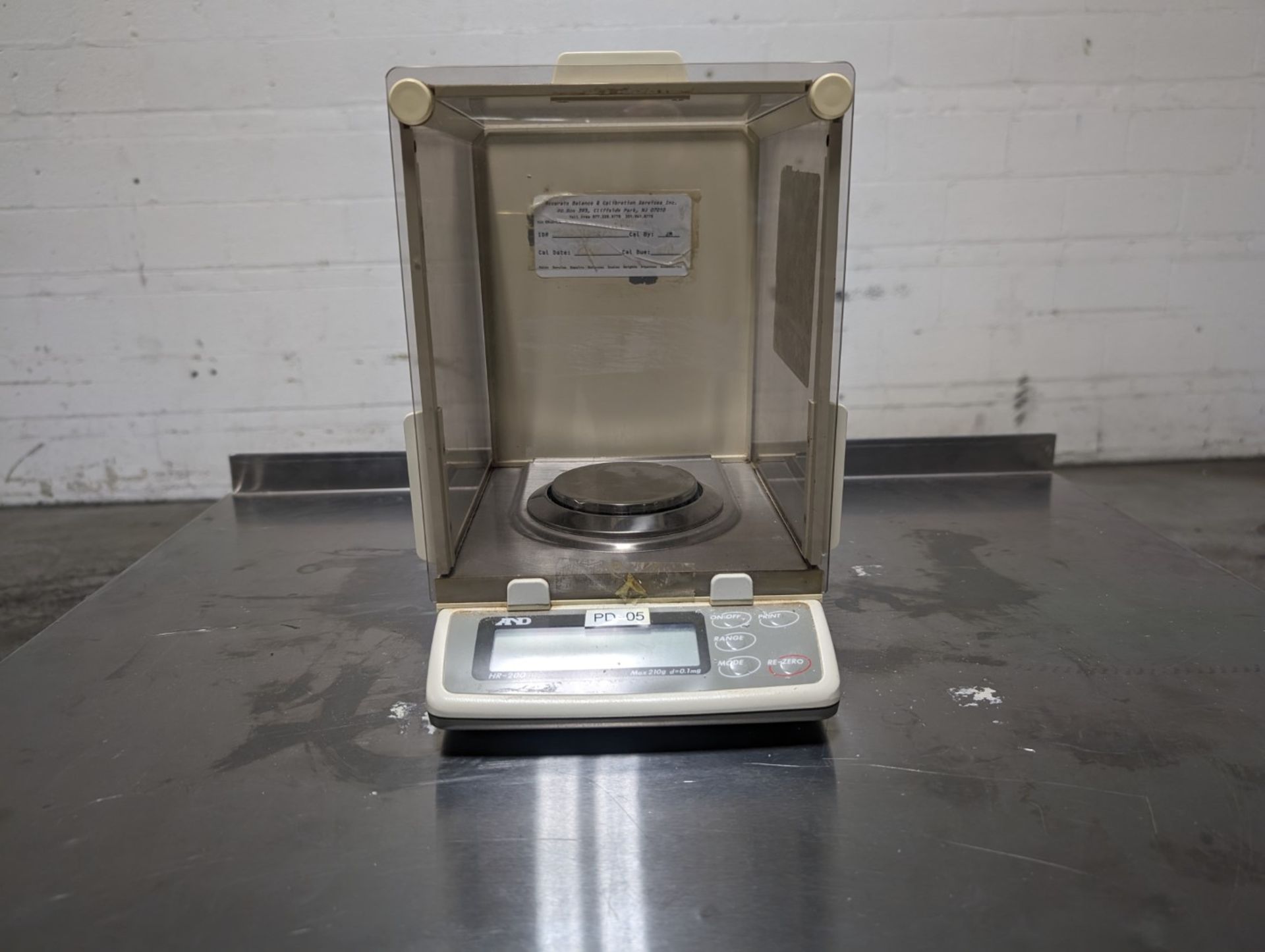 AND Analytical Balance, Model HR-200