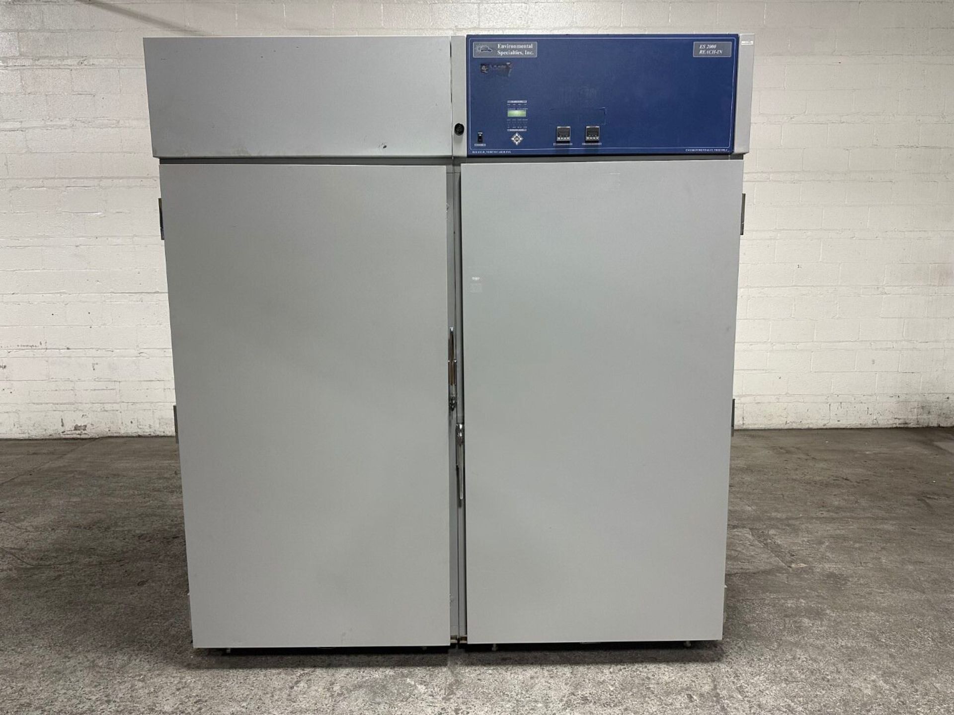 Environmental Specialties Double Wide Environmental Chamber Model ES 2000CDM-DW