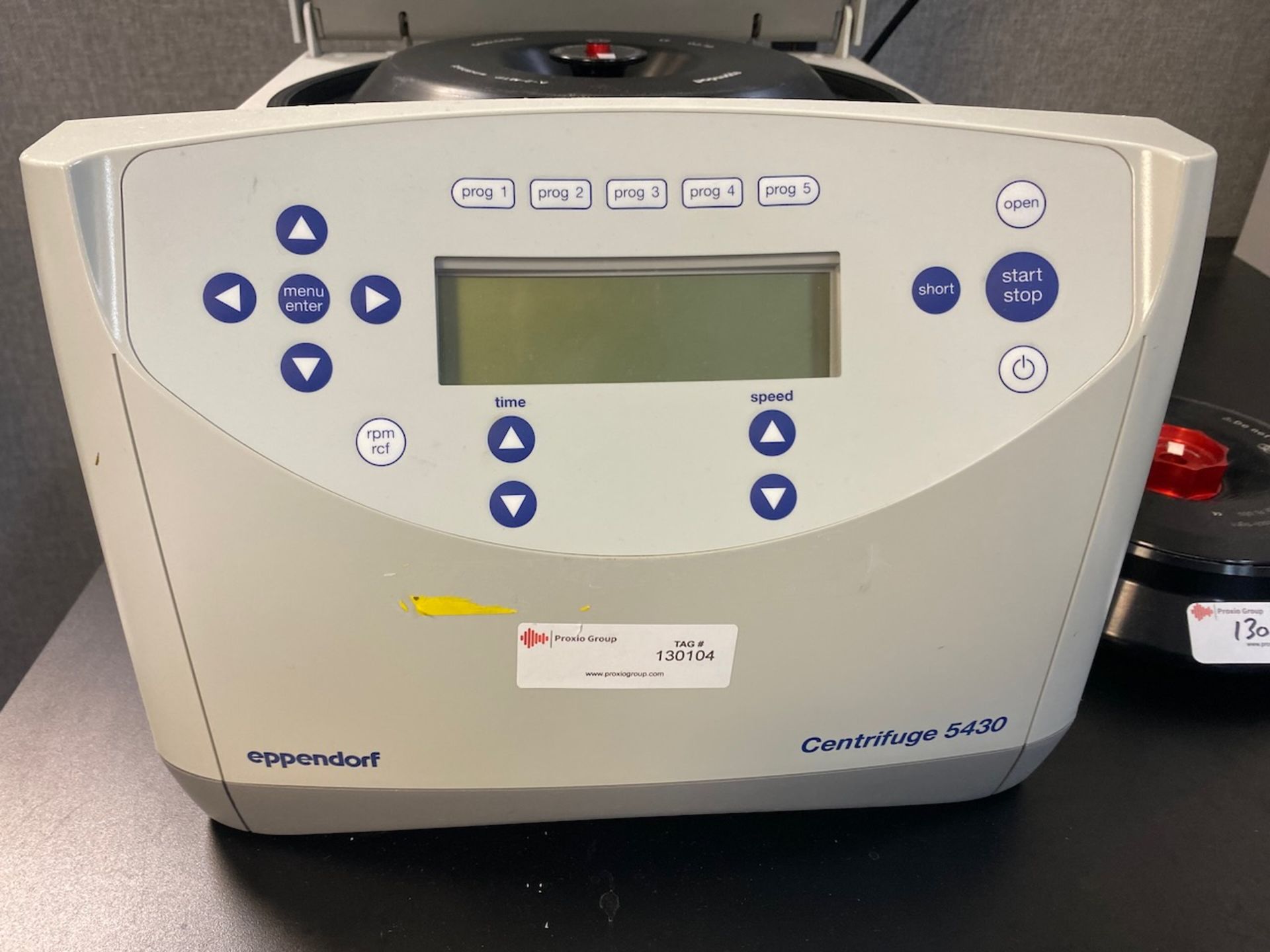 Eppendorf Centrifuge - Image 2 of 6