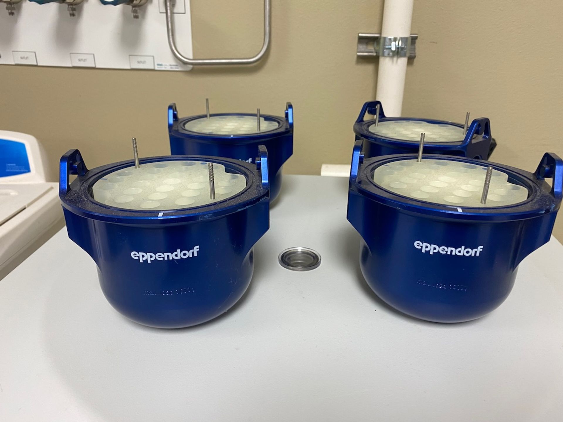 Eppendorf Centrifuge - Image 2 of 7