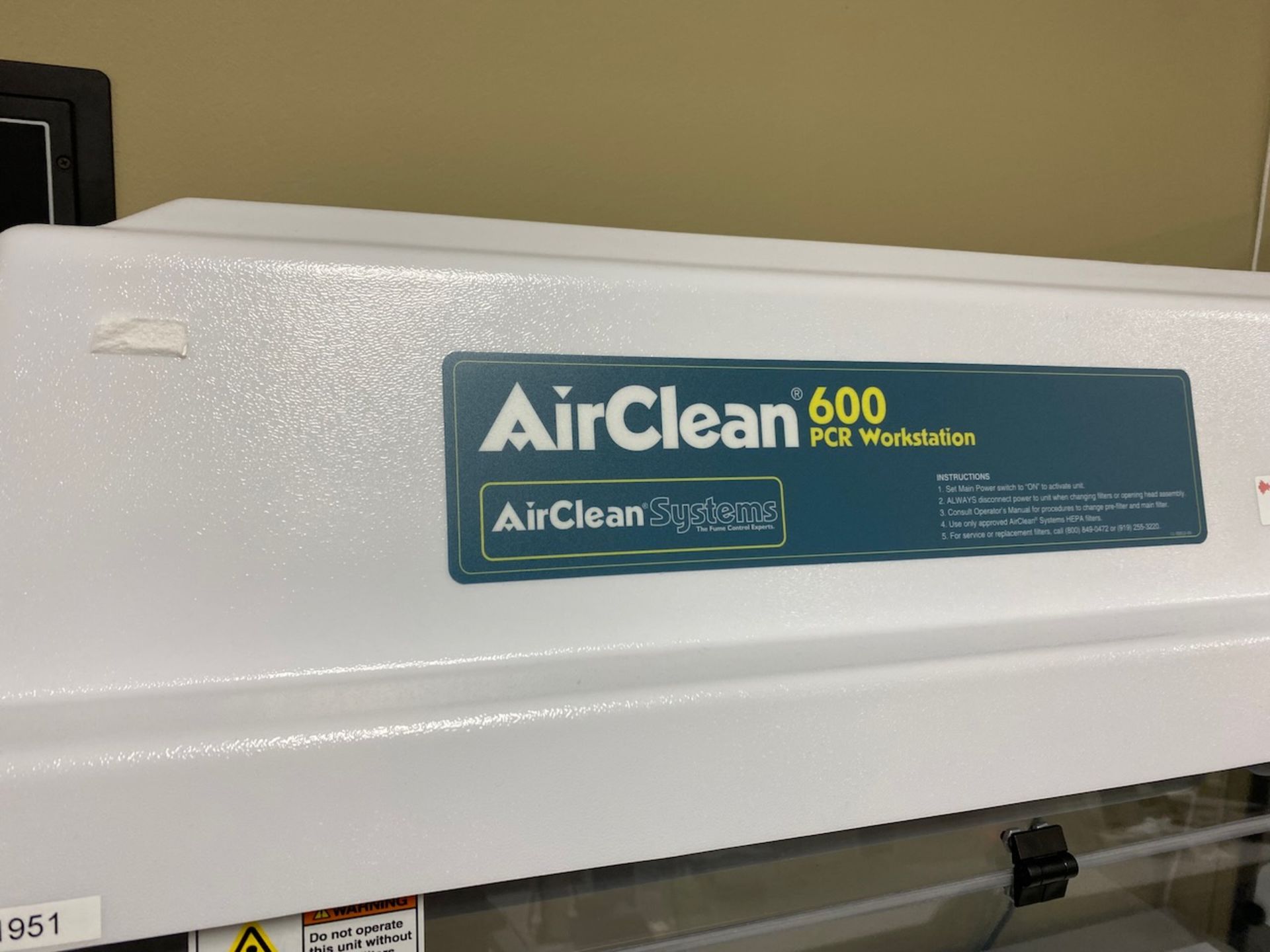 Airclean 600 PCR Workstation - Image 2 of 4