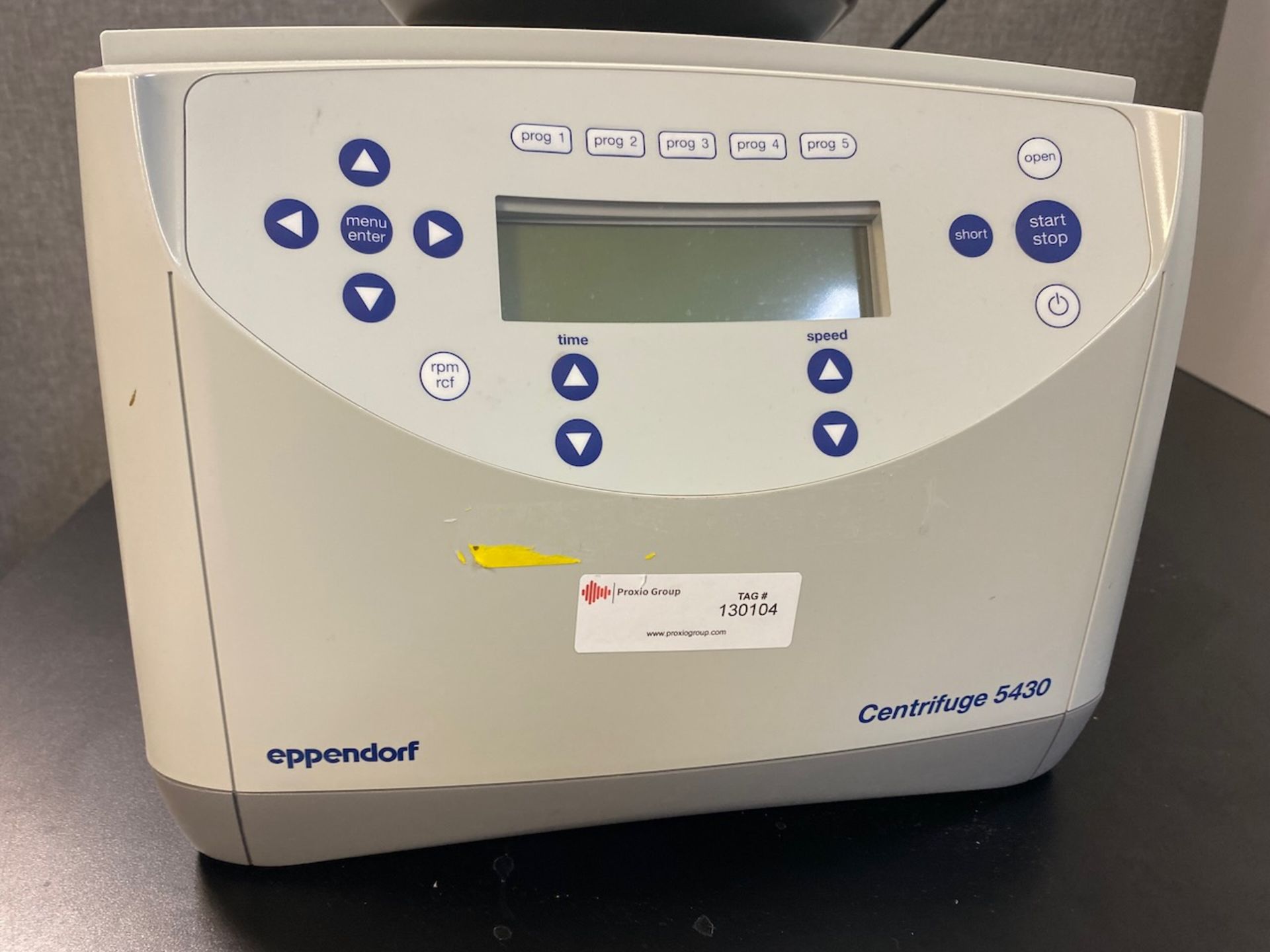 Eppendorf Centrifuge - Image 6 of 6