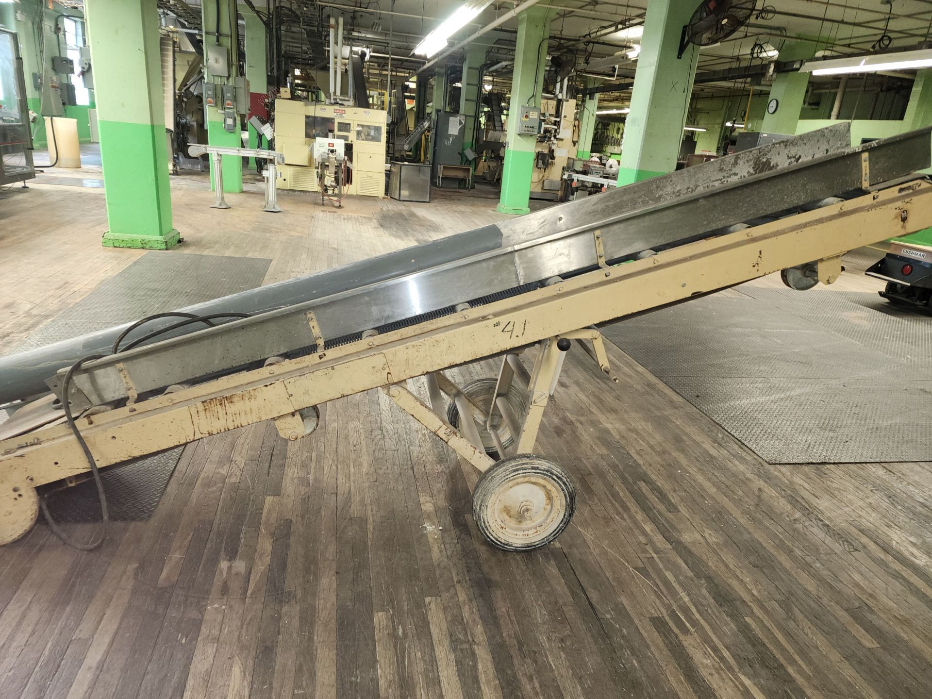 Mobile Inclined Conveyor - Image 5 of 6