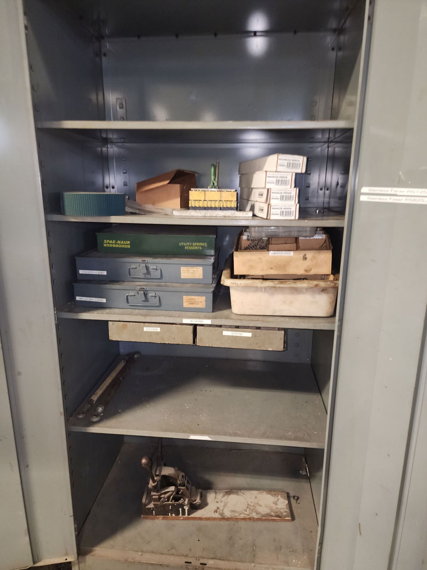 Steel Cabinet with contents - Image 2 of 5