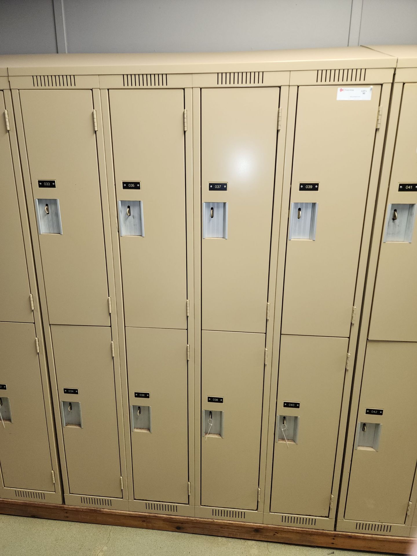 Section Industrial Lockers