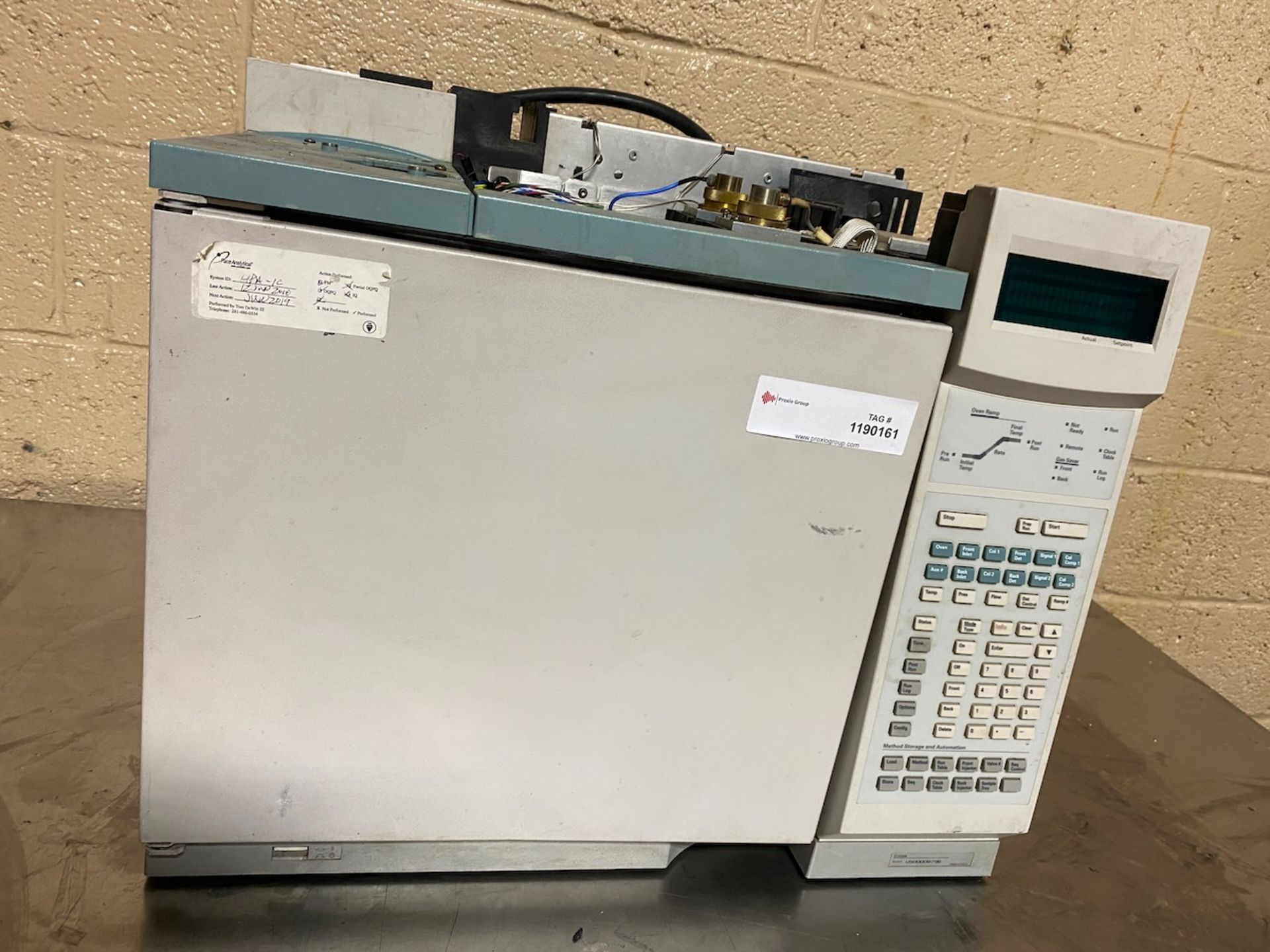 Hewlett Packard G1530A Gas Chromatograph, S/N US00008796. {TAG:1190161}