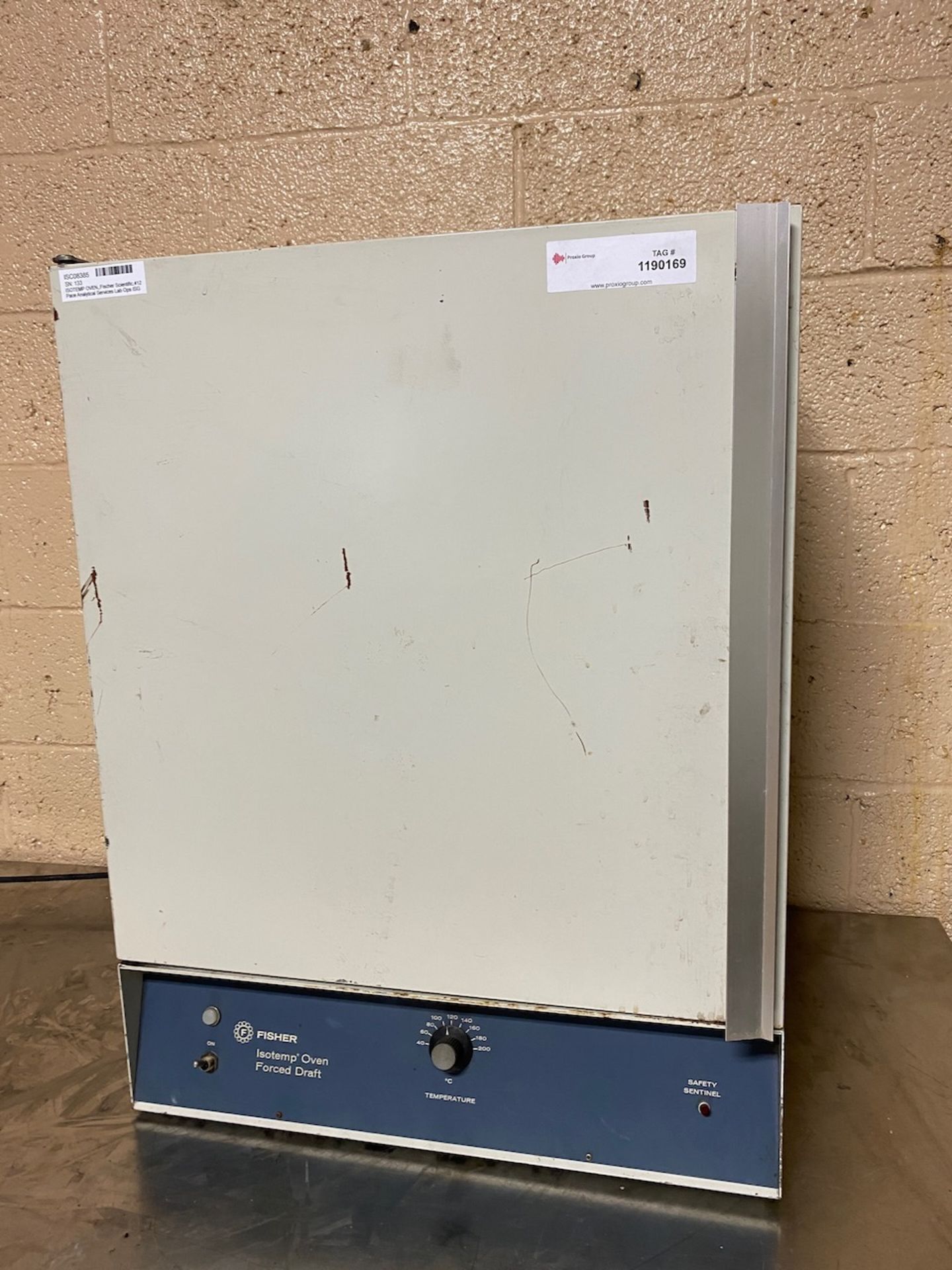 Fisher scientific Isotemp forced draft oven, model 412, made in 133, 15" x 16" x 16" tall