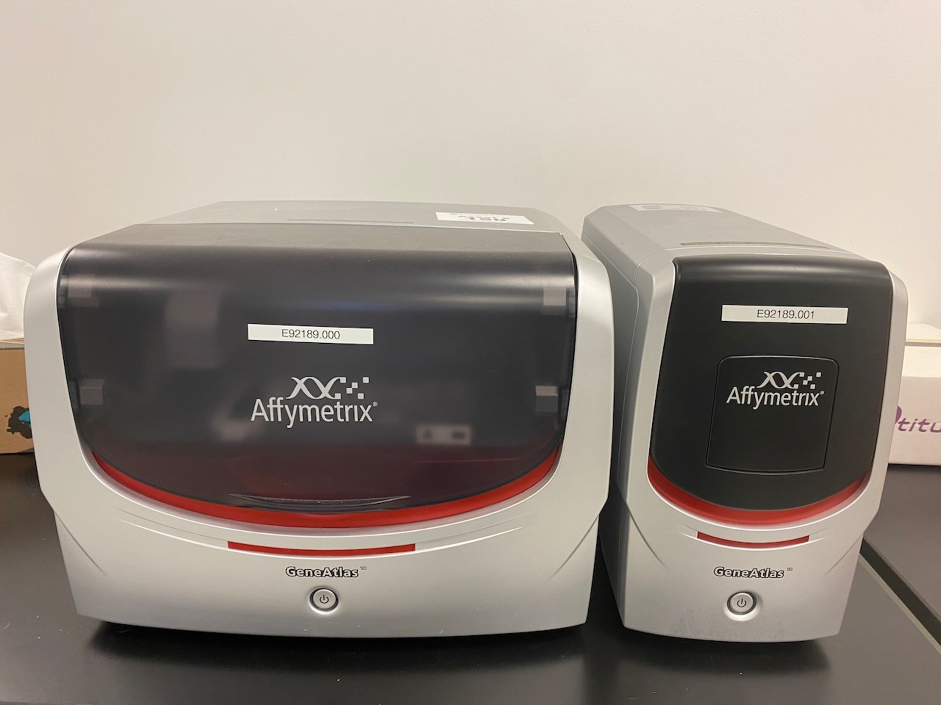 Affymetrix Fluidic and Imaging Station