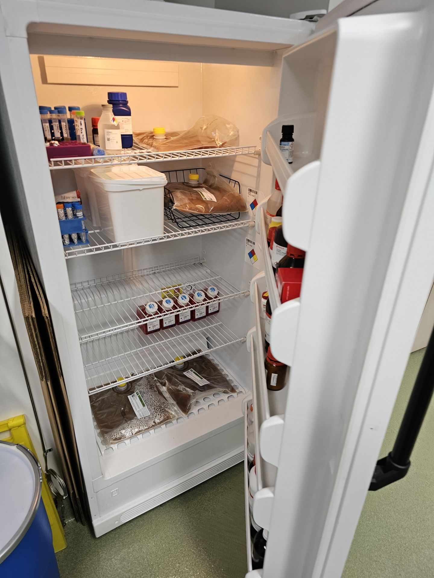 VWR scientific refrigerator - Image 4 of 7