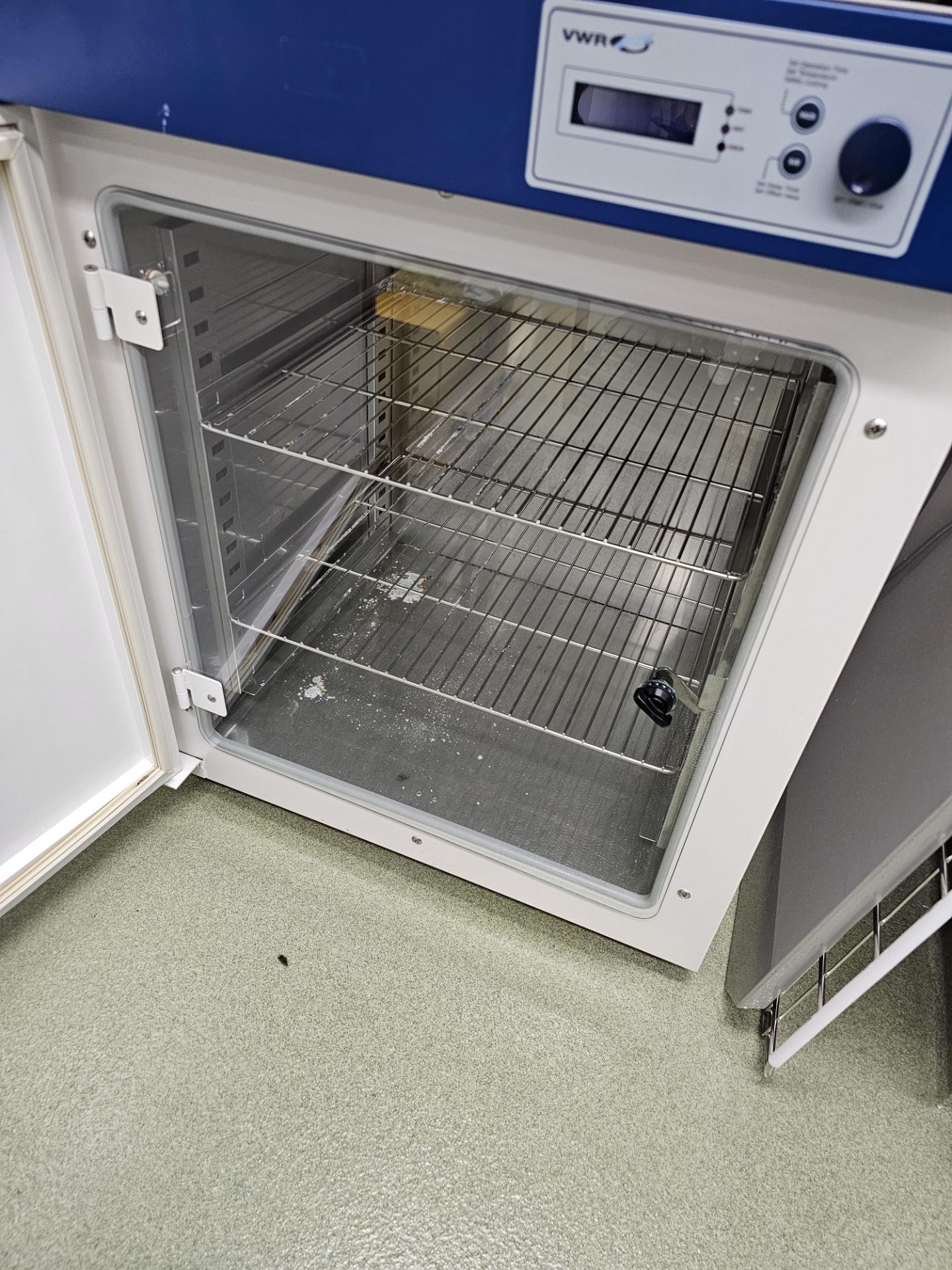 VWR Gravity convection incubator - Image 2 of 3