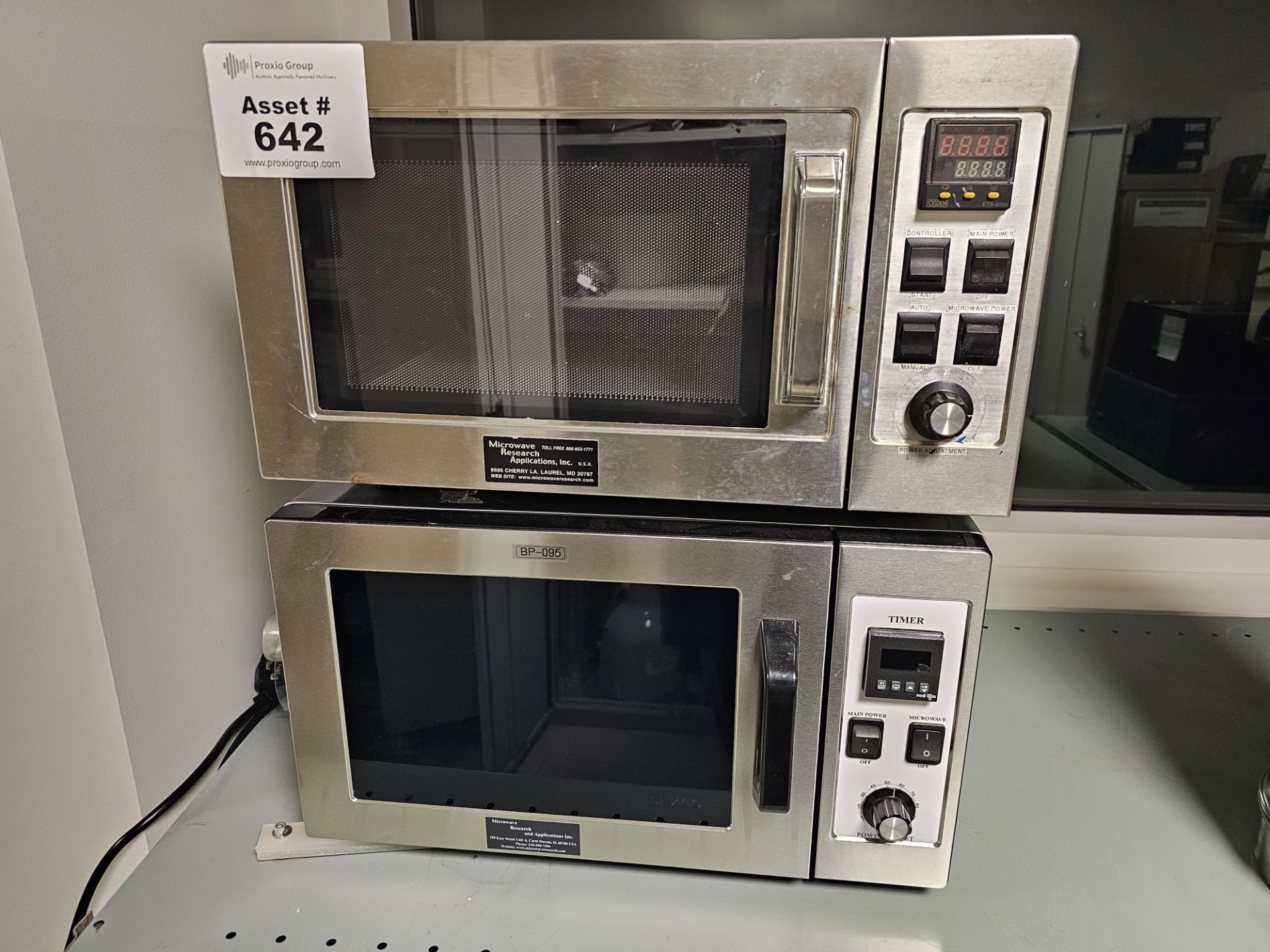 Lot of two Stainless steel microwaves - Image 2 of 2