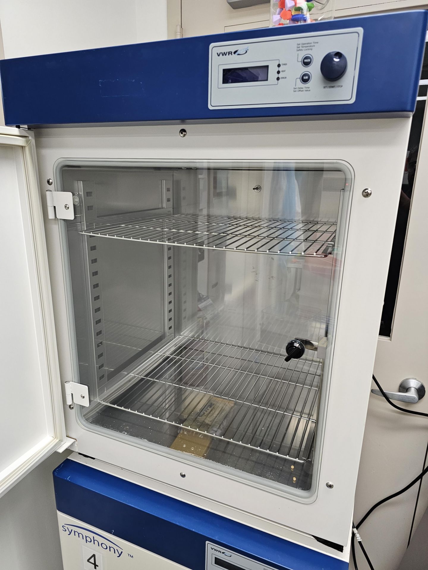 VWR Gravity convection incubator - Image 2 of 4