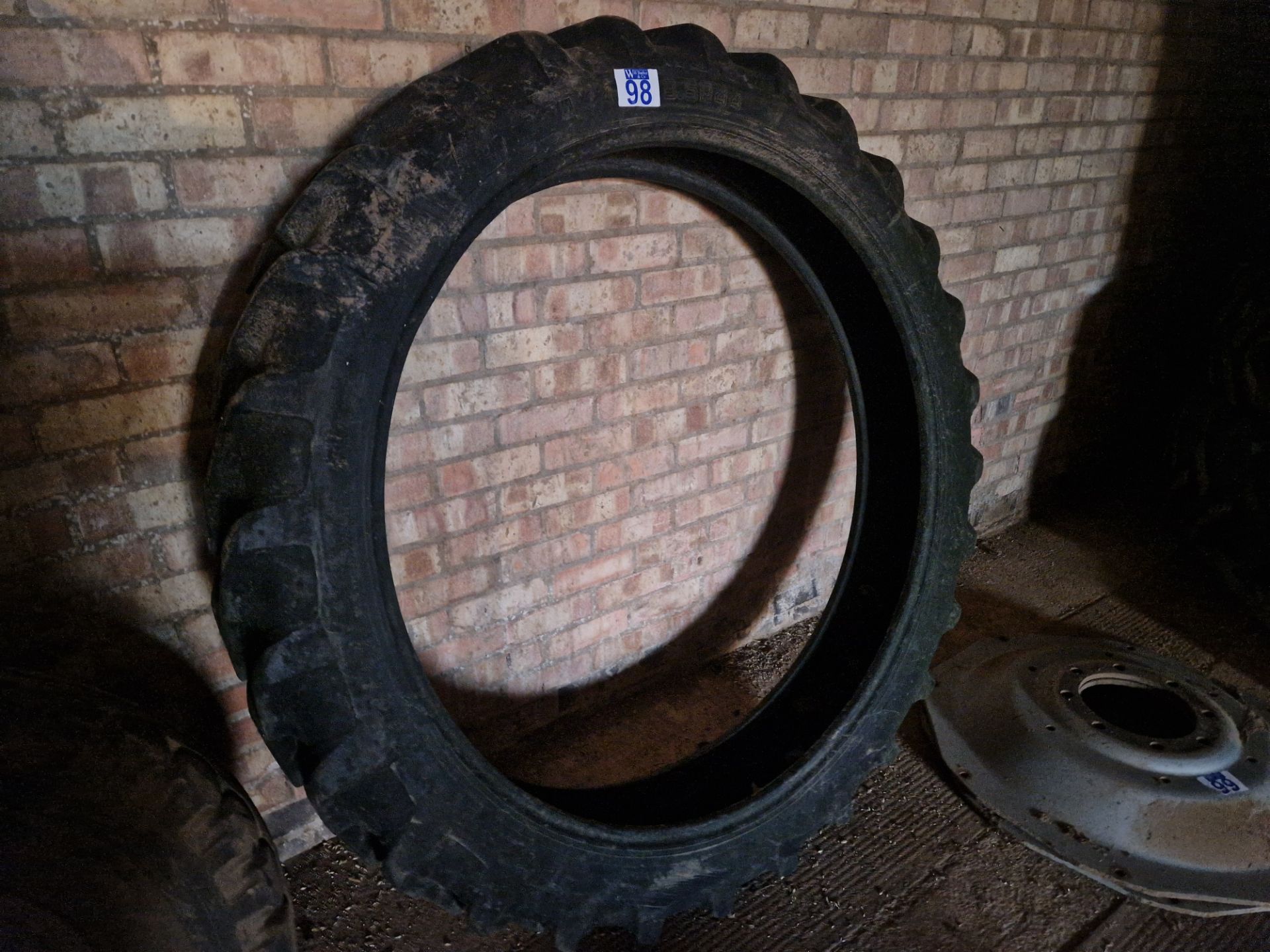RCW tyre 9.5 R44 - Image 2 of 2