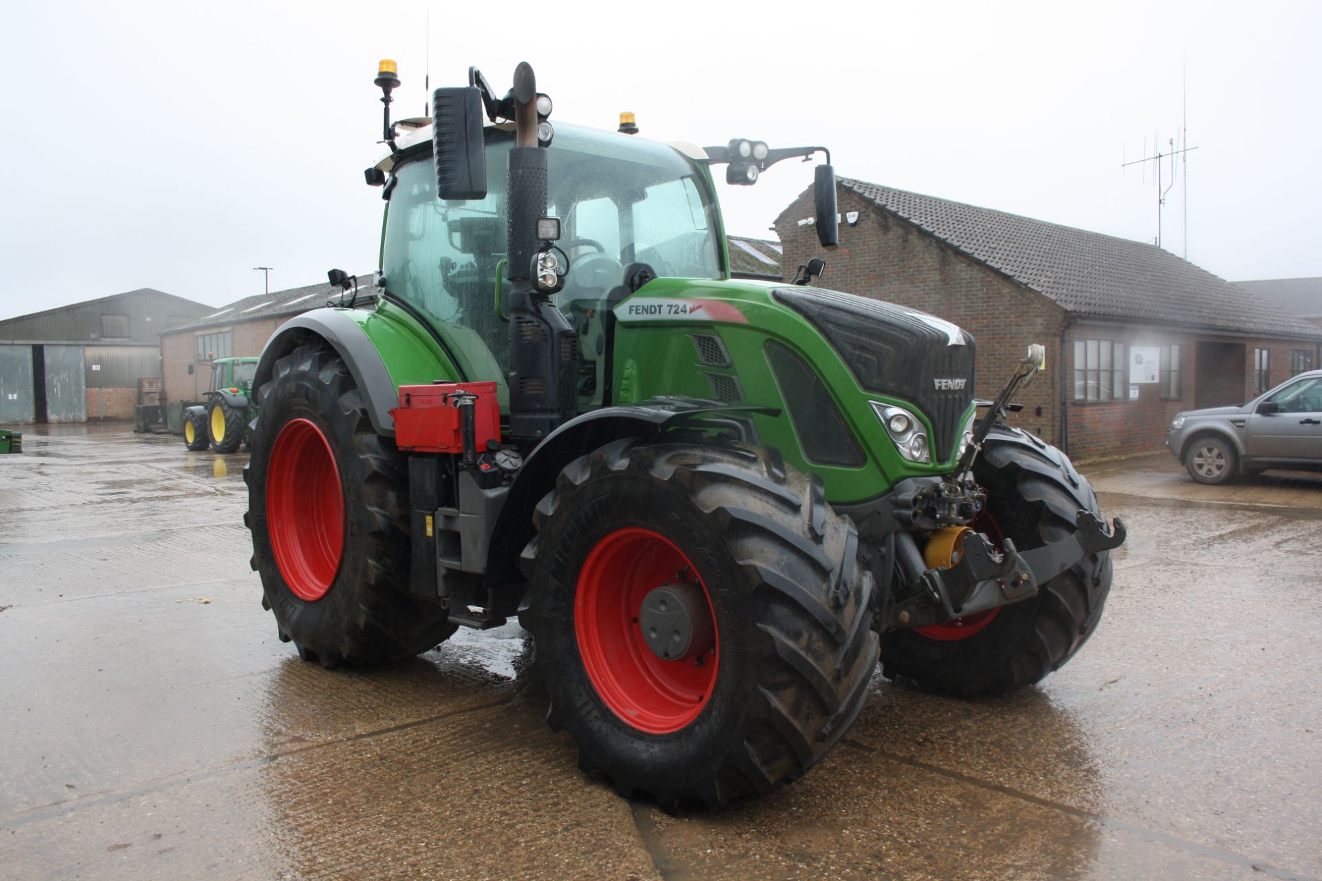 (17) Fendt 724 Vario S4 Profiplus 4WD tractor - Image 4 of 17