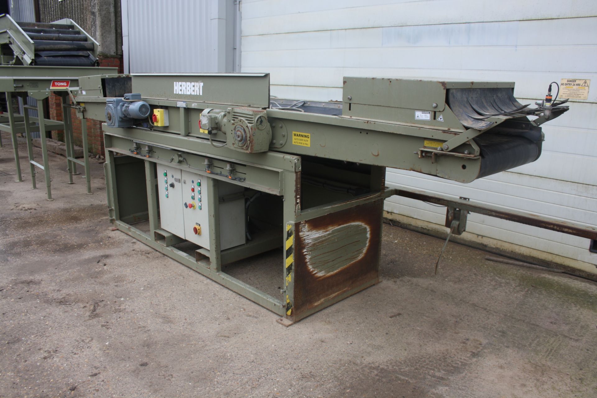 Herbert box filler, auto slew, auto rise and fall Serial No 076-05-002 Type BFTDETC 4.5711, passed - Image 2 of 4