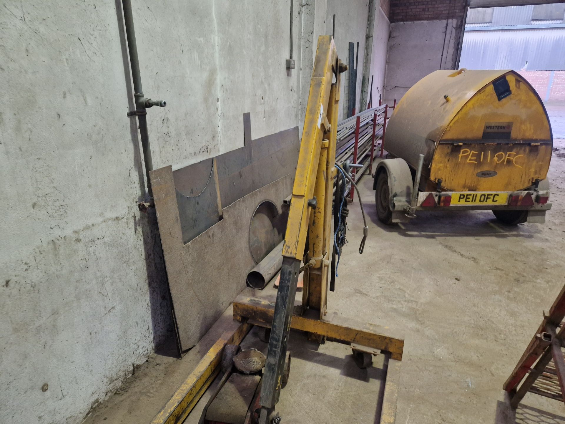 HF Gem 1 ton floor crane - Image 2 of 2