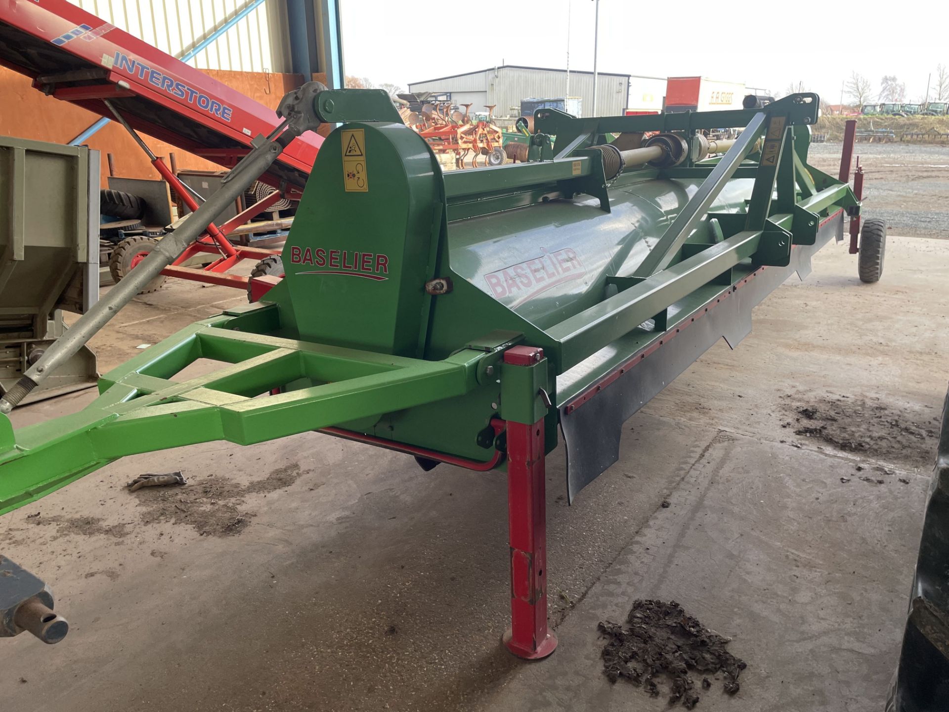 (20) Basalier 6 row flail potato topper, front or rear mounted, set up for front mounted, end tow - Image 2 of 5