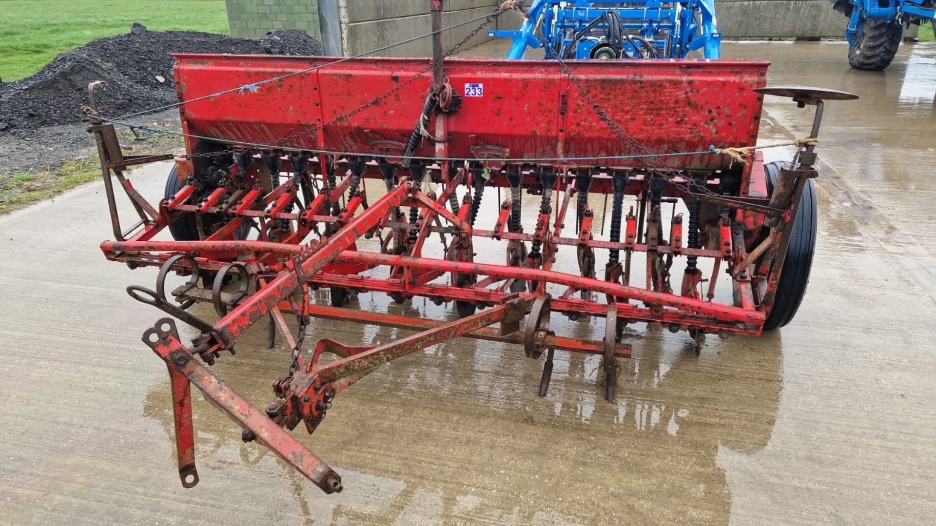 Massey Ferguson 30 trailed drill with 15 coulters